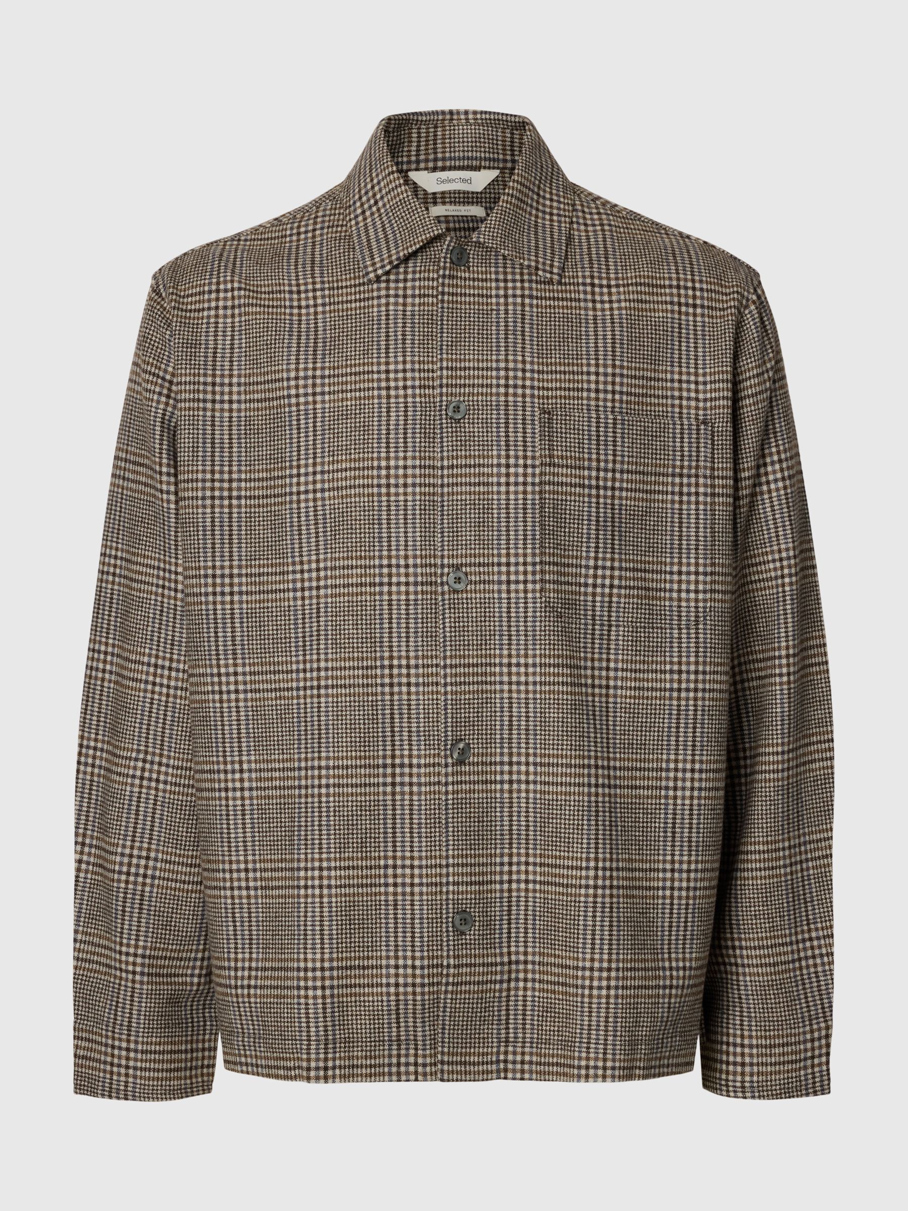 A CUADROS SOBRECAMISA