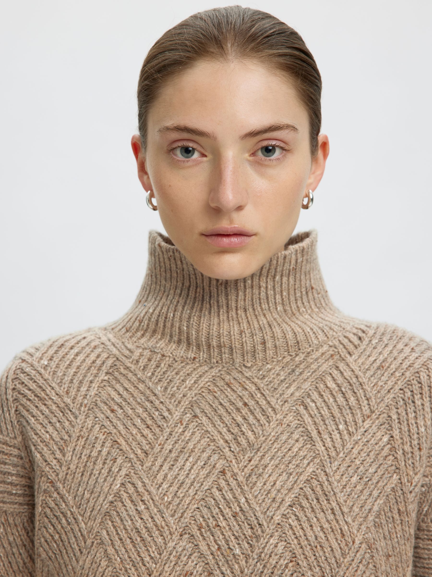 WOOL BLEND HIGH-NECK JUMPER