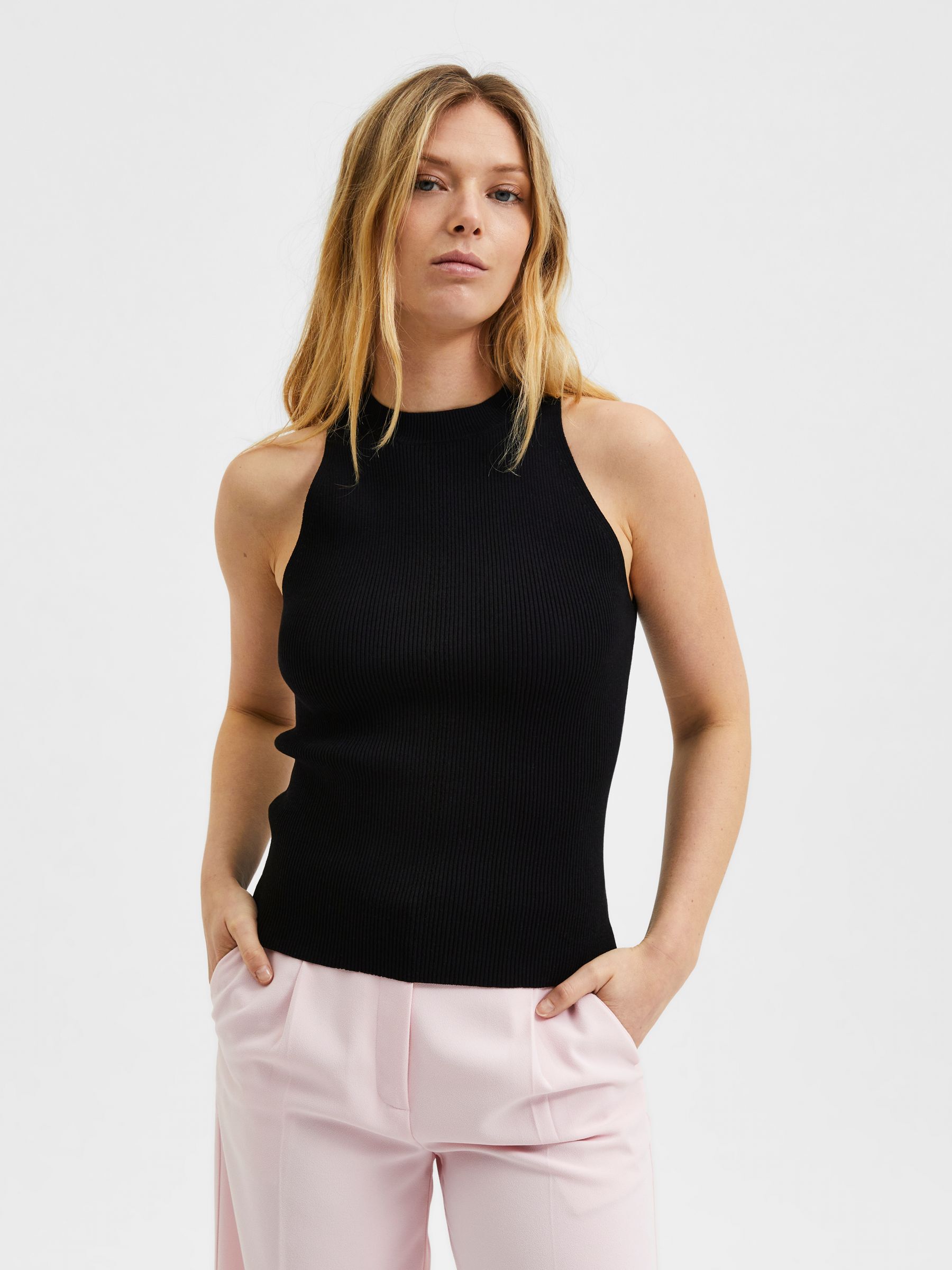 SLEEVELESS KNITTED TOP