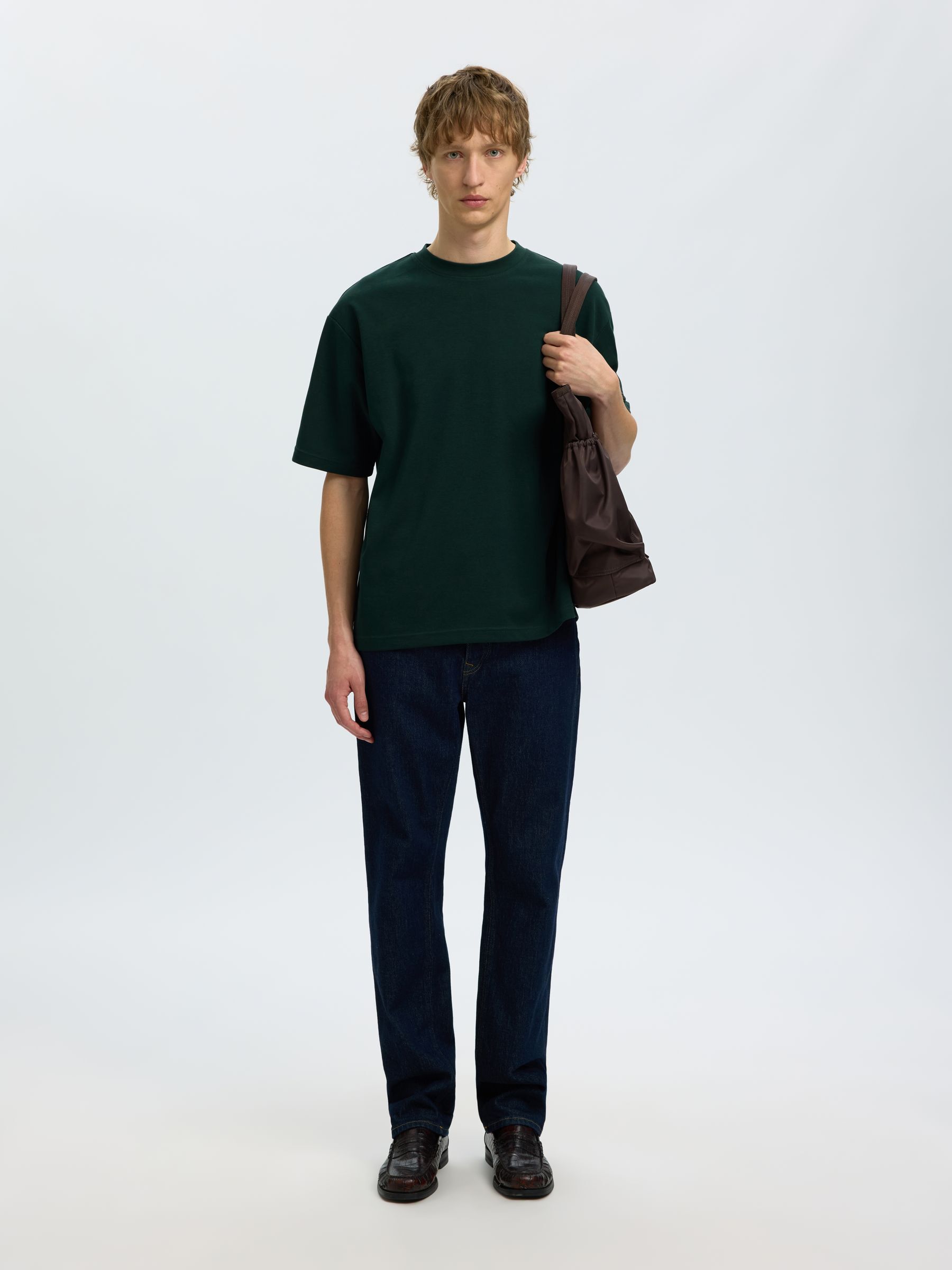 LOOSE FIT T-SHIRT