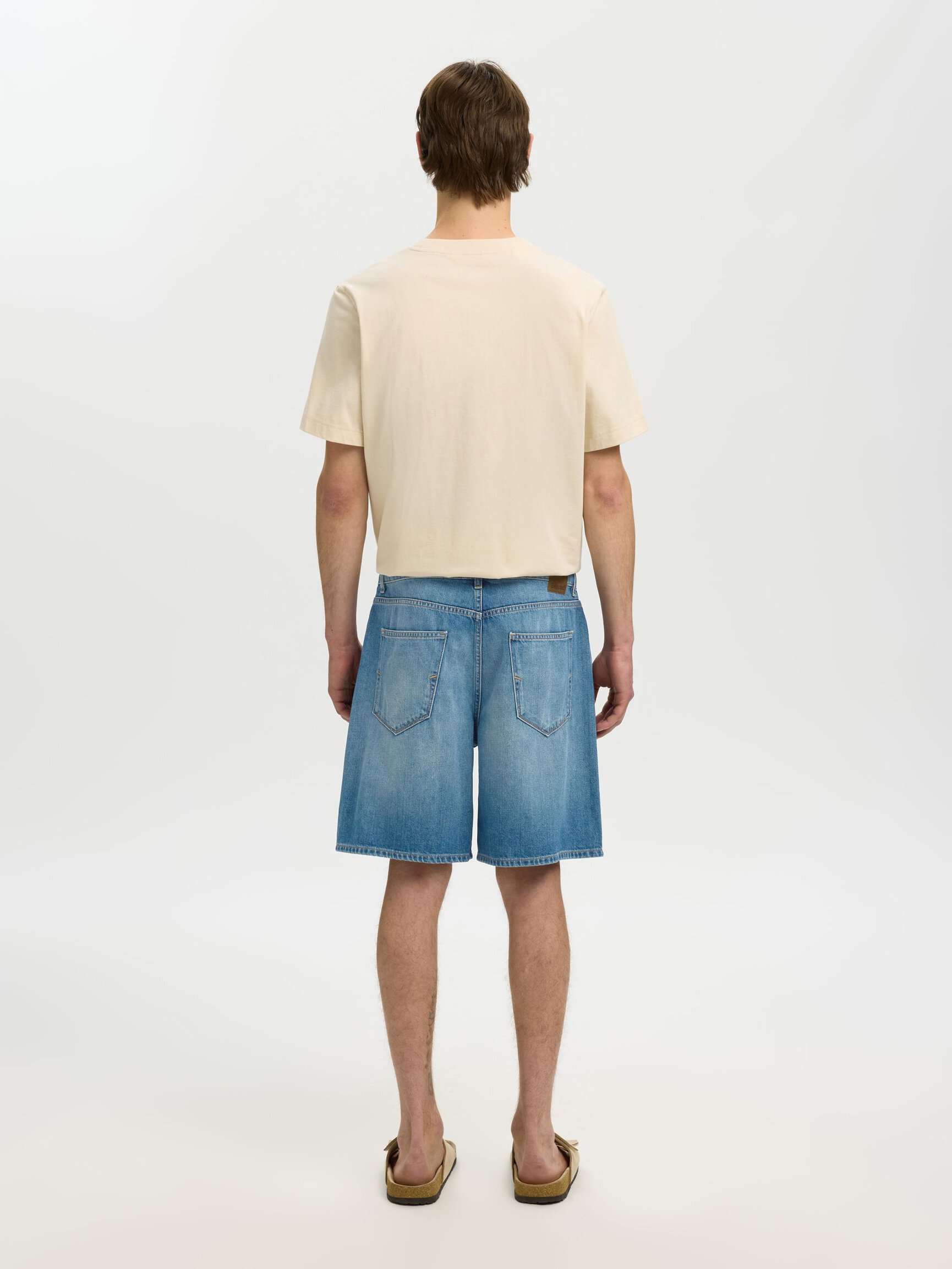 LOOSE FIT DENIM SHORTS