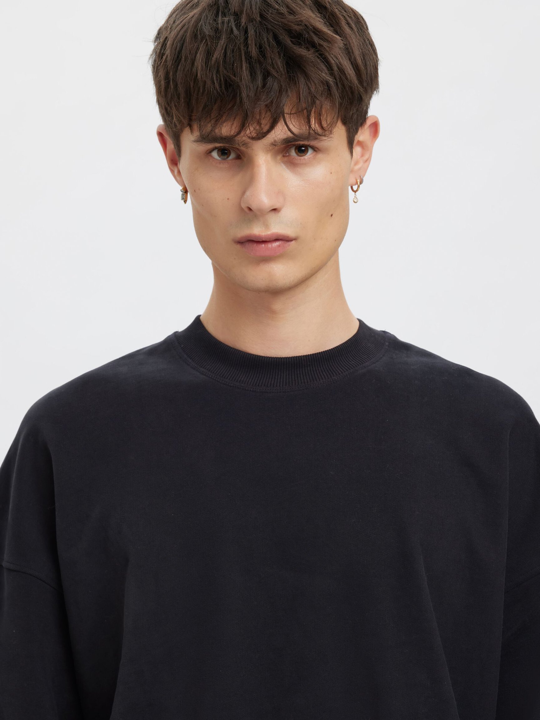 RELAXED FIT SWEATSHIRT