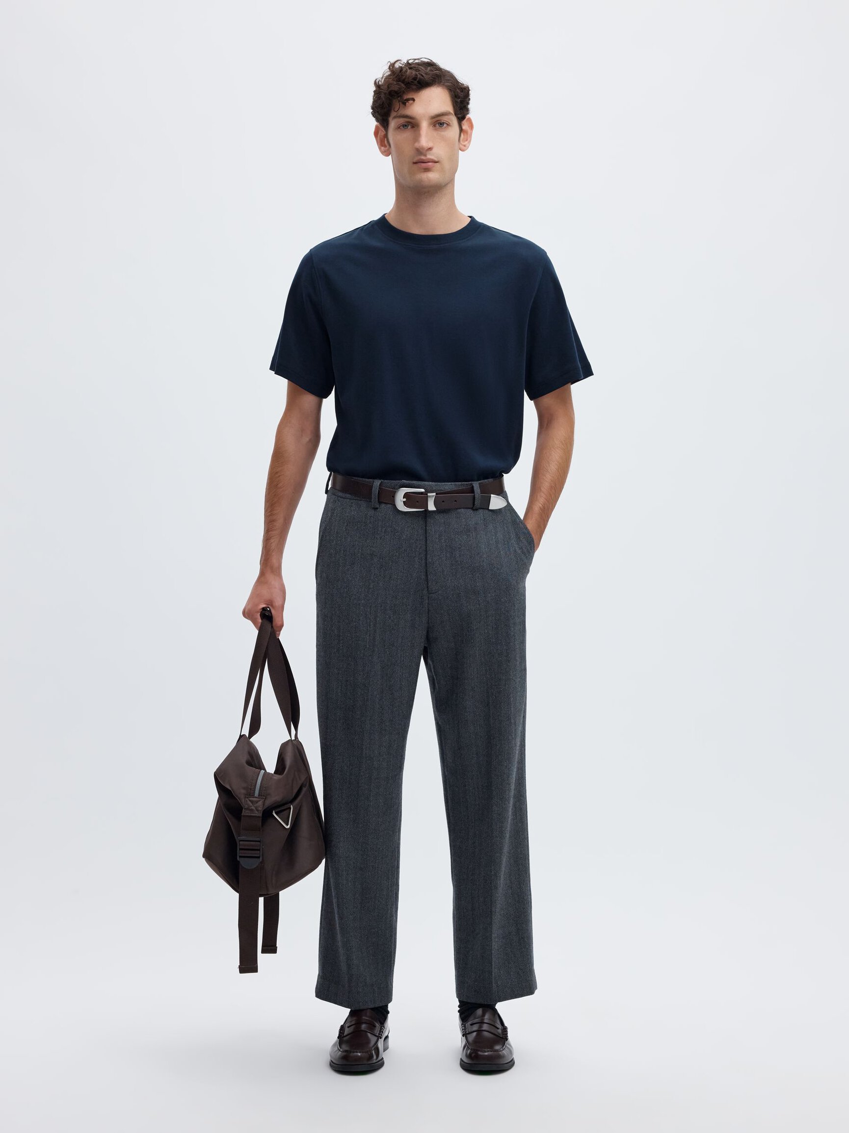 REGULAR FIT T-SHIRT