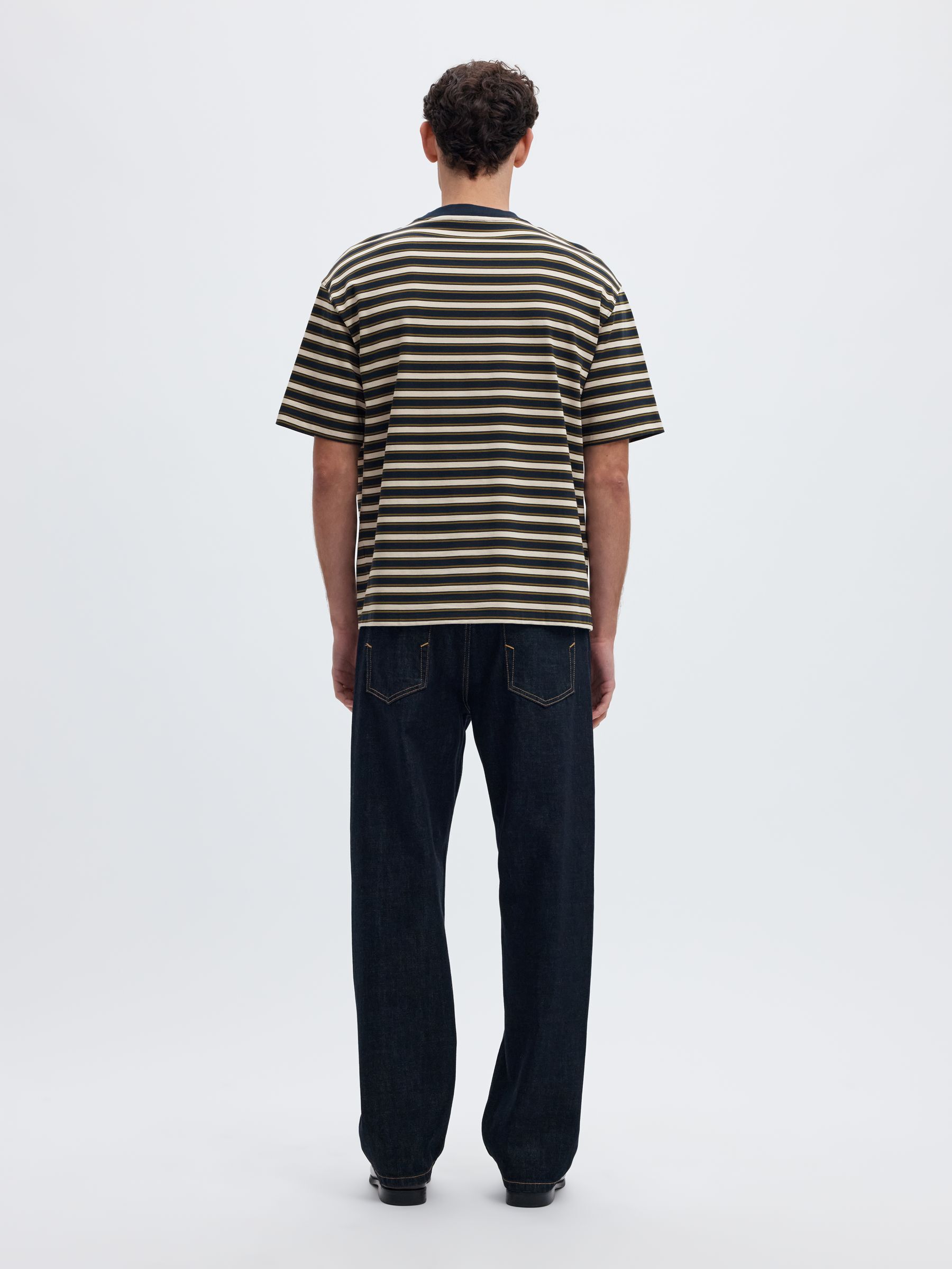 RELAXED FIT T-SHIRT