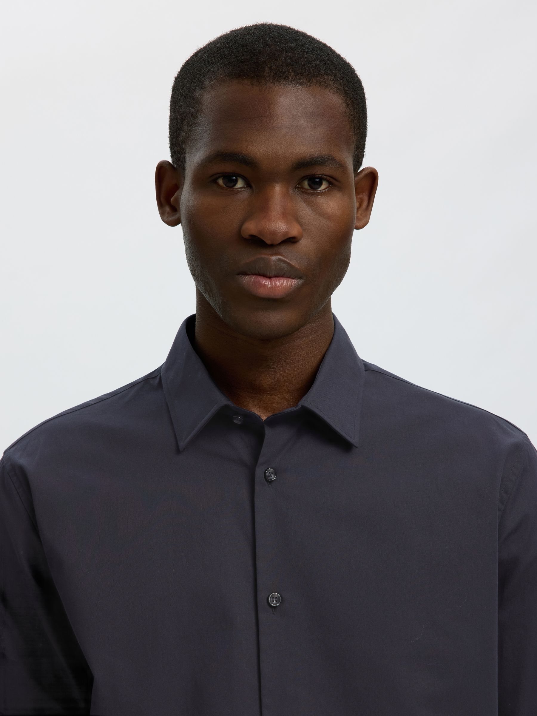 LANGE MOUWEN SLIM FIT OVERHEMD