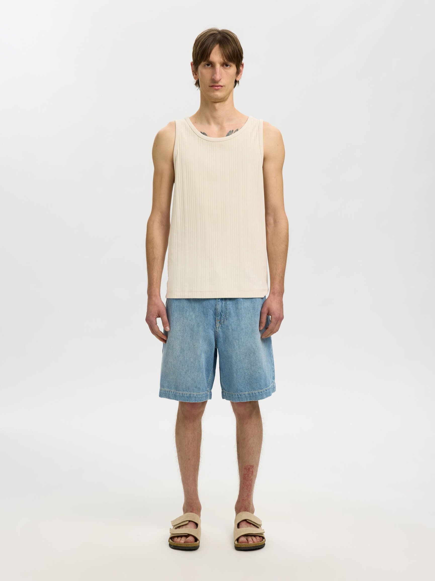 REGULAR FIT TANK TOP