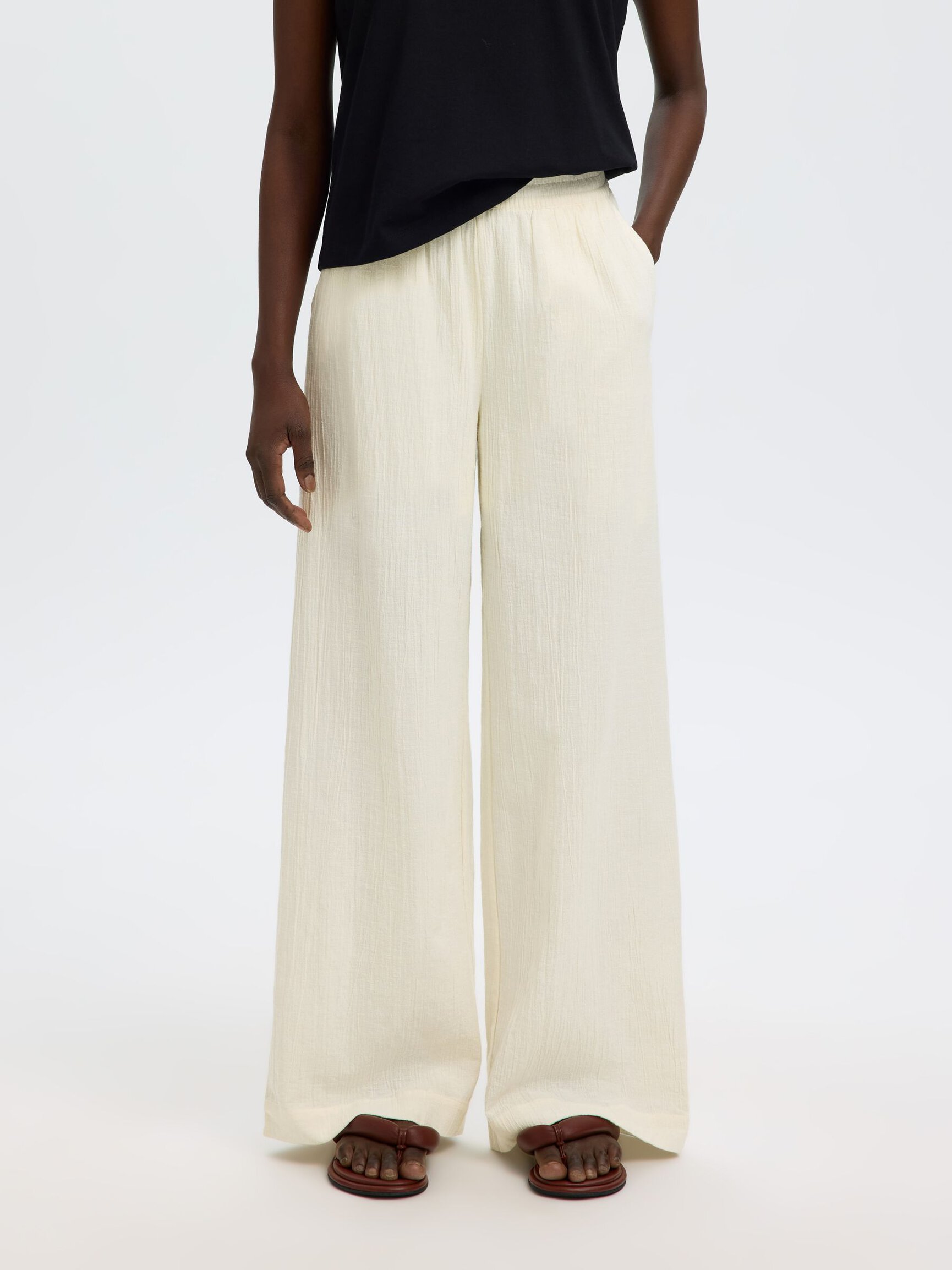 PANTALONI GAMBA AMPIA