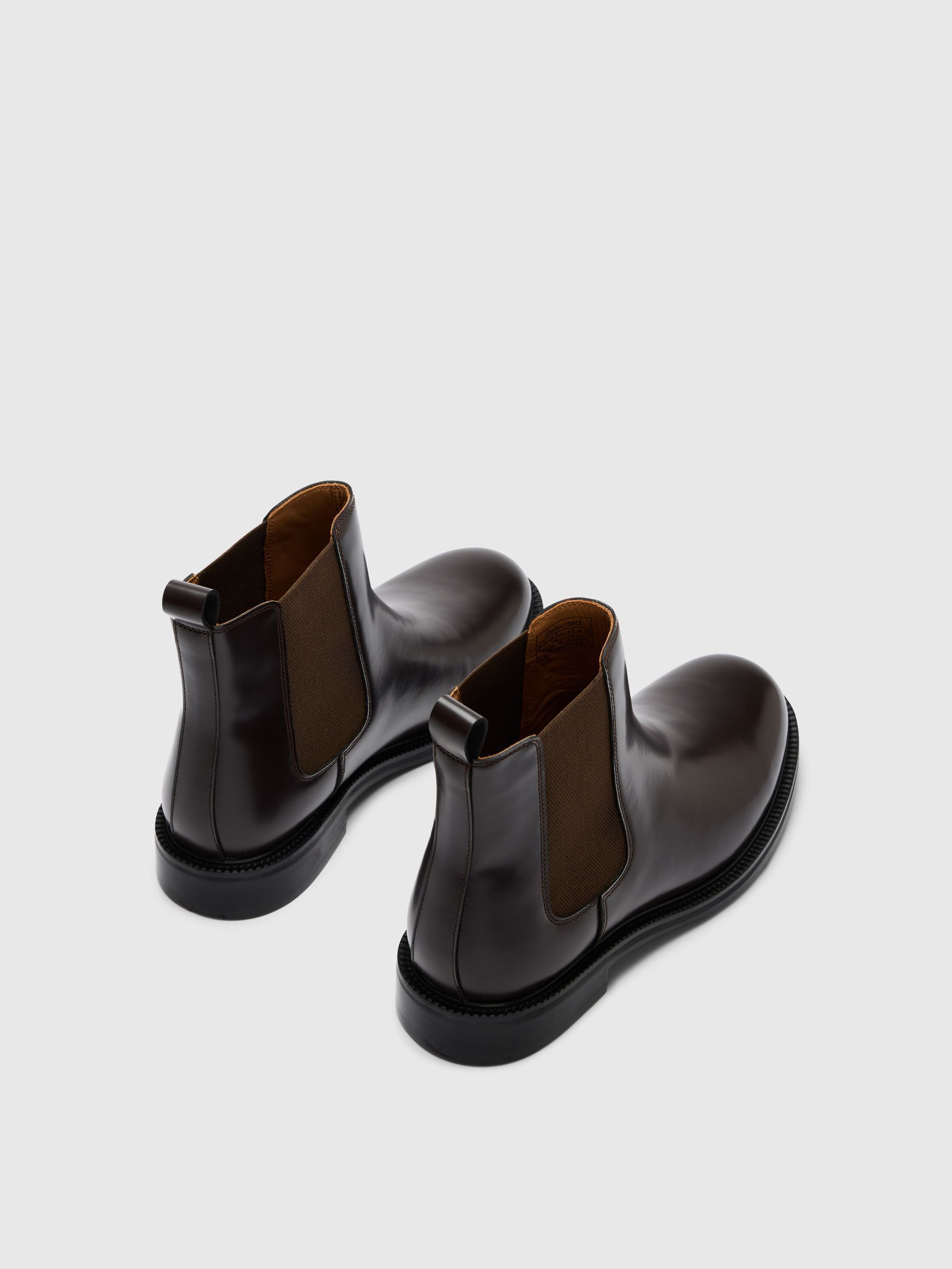 LEATHER CHELSEA BOOTS