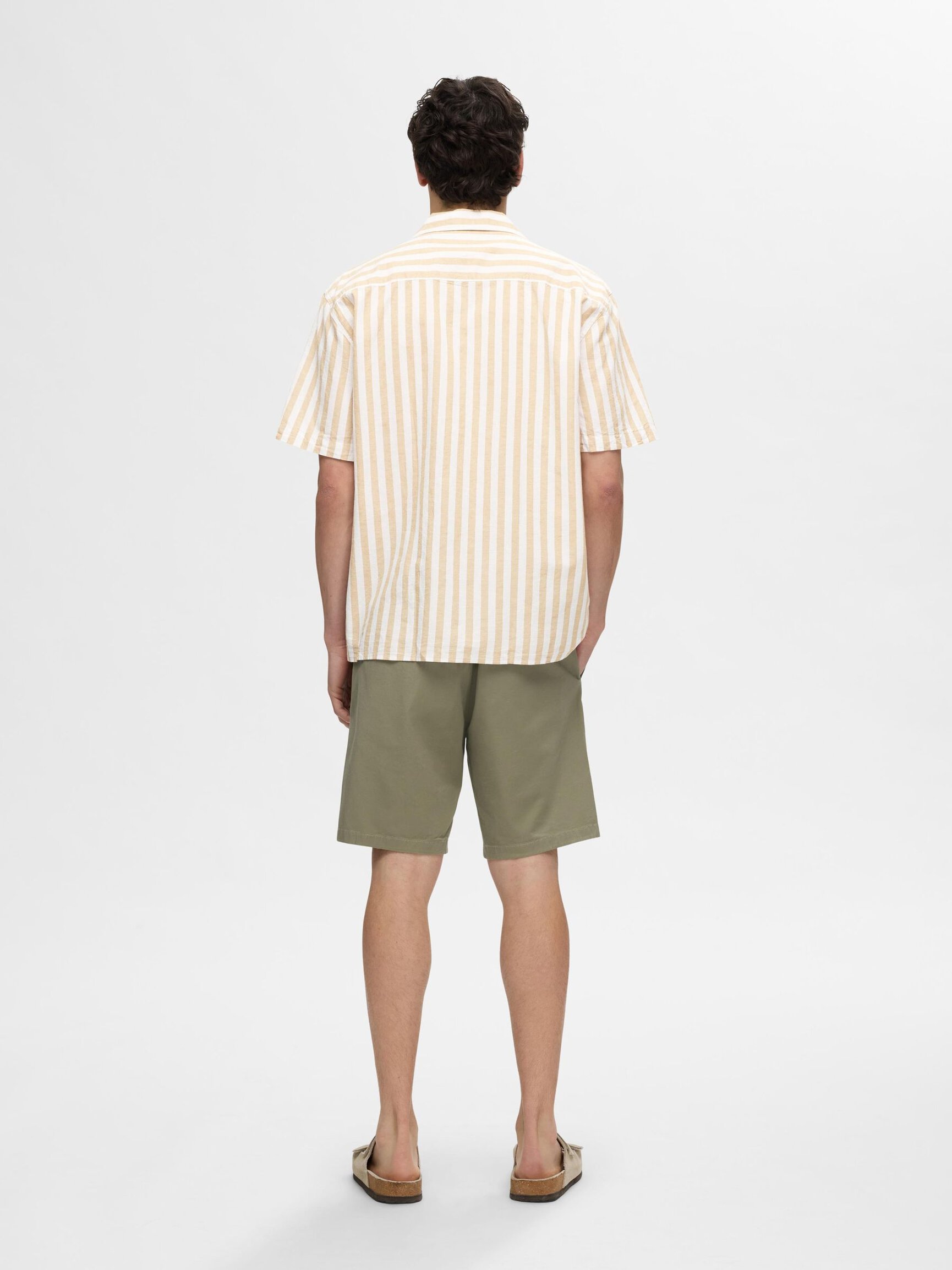 KOSZULA Z KRÓTKIM RĘKAWEM