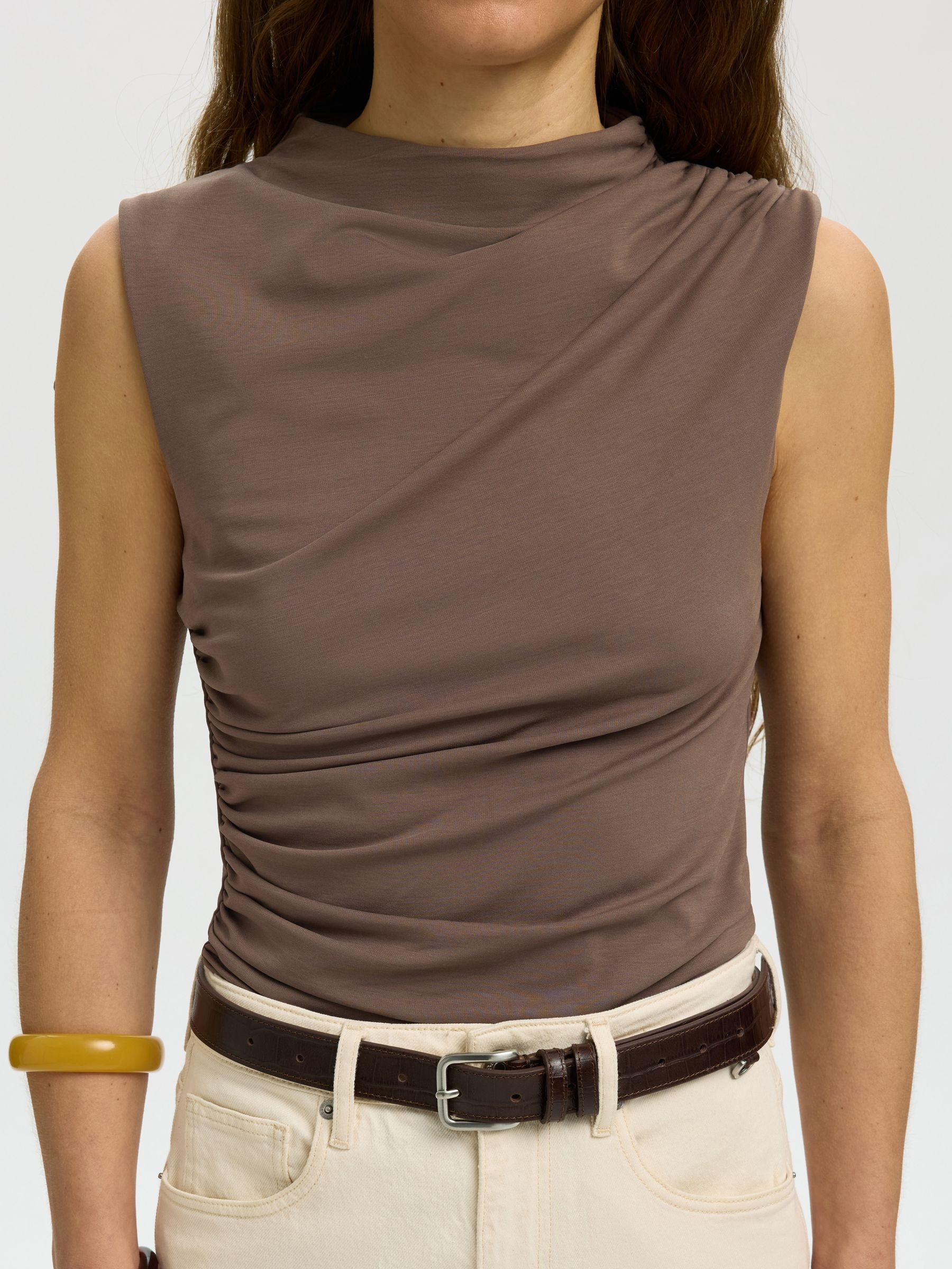 DRAPED SLEEVELESS TOP