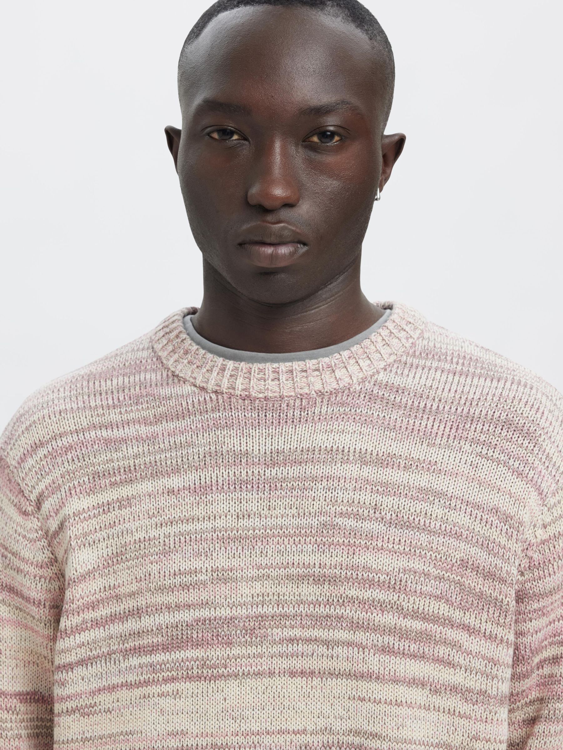 REGULAR FIT  KNITTED PULLOVER