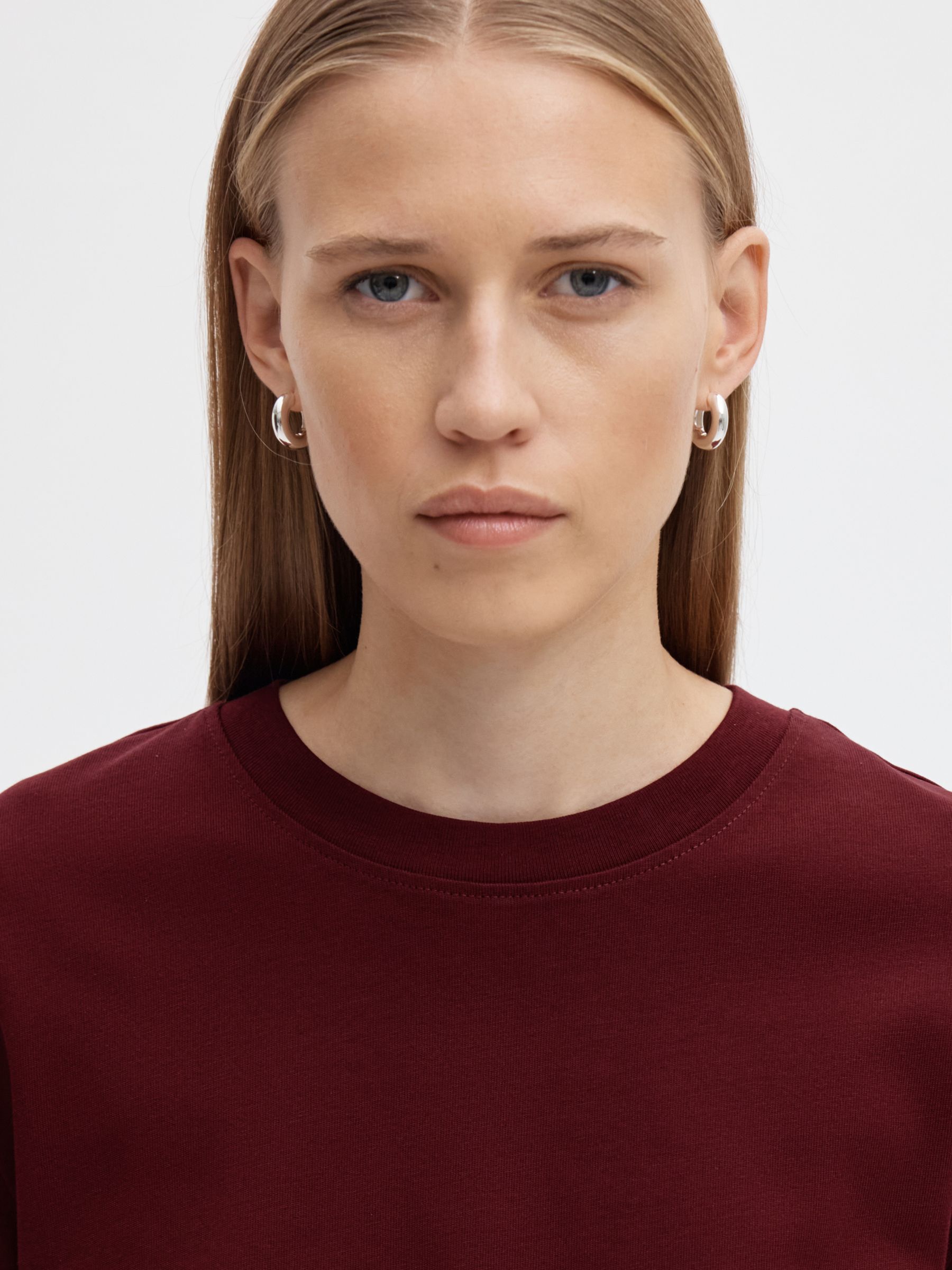 LONG-SLEEVED BOXY T-SHIRT