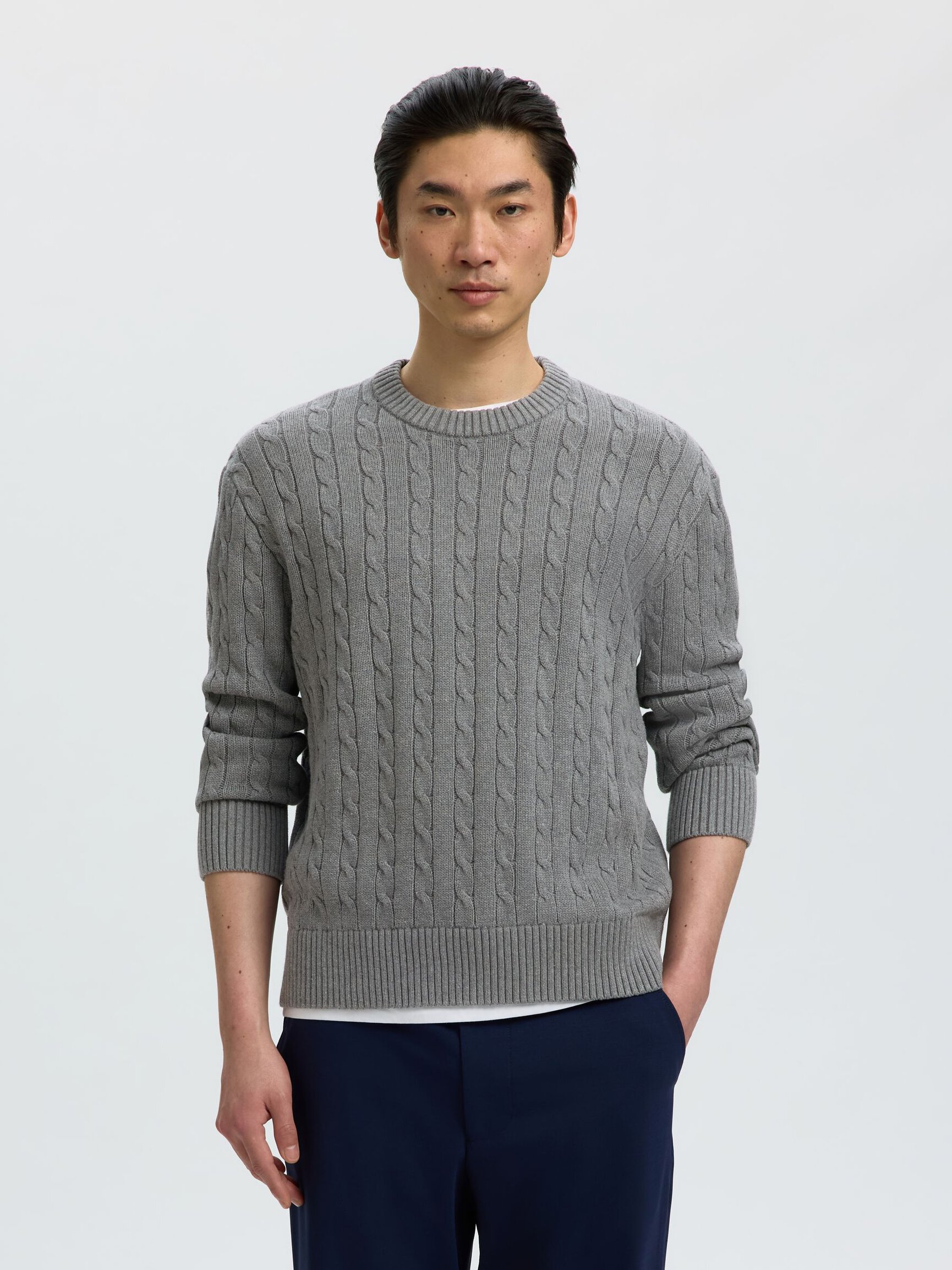 CABLE KNIT PULLOVER