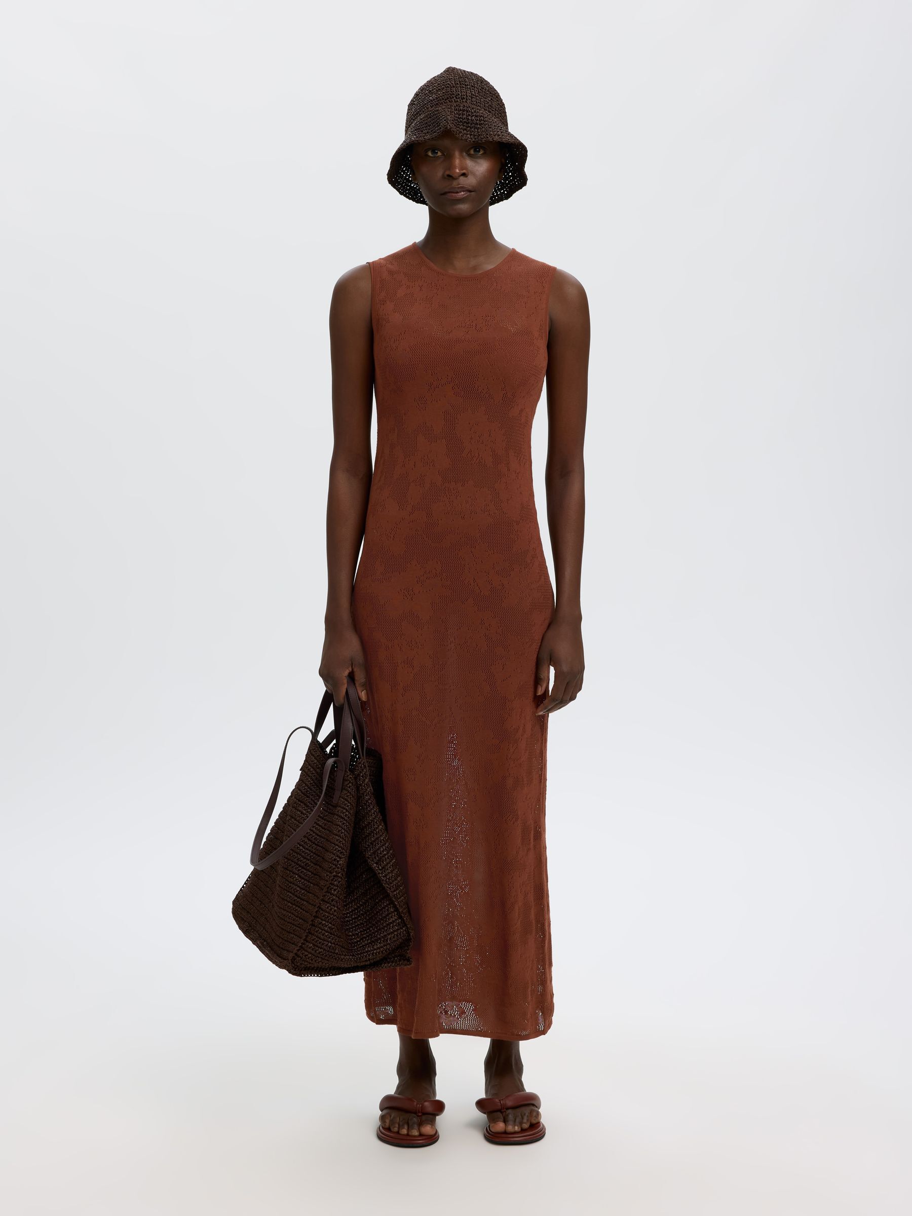 SLEEVELESS COTTON MAXI DRESS