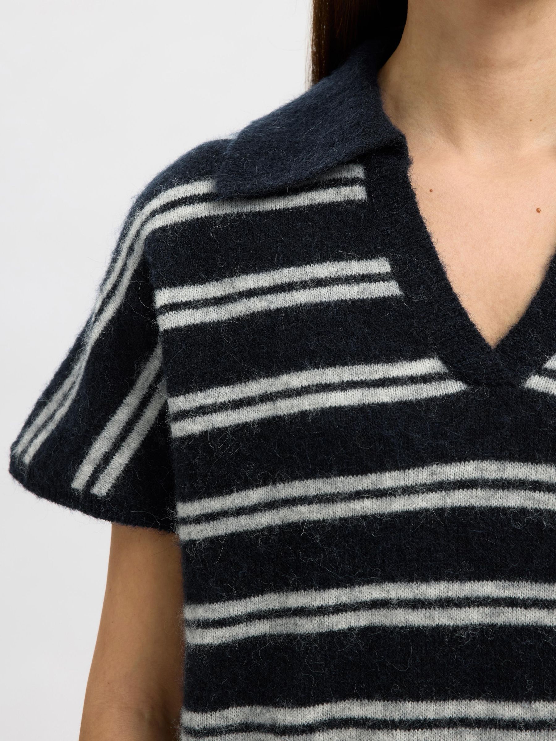 WOOL BLEND KNITTED POLO SHIRT