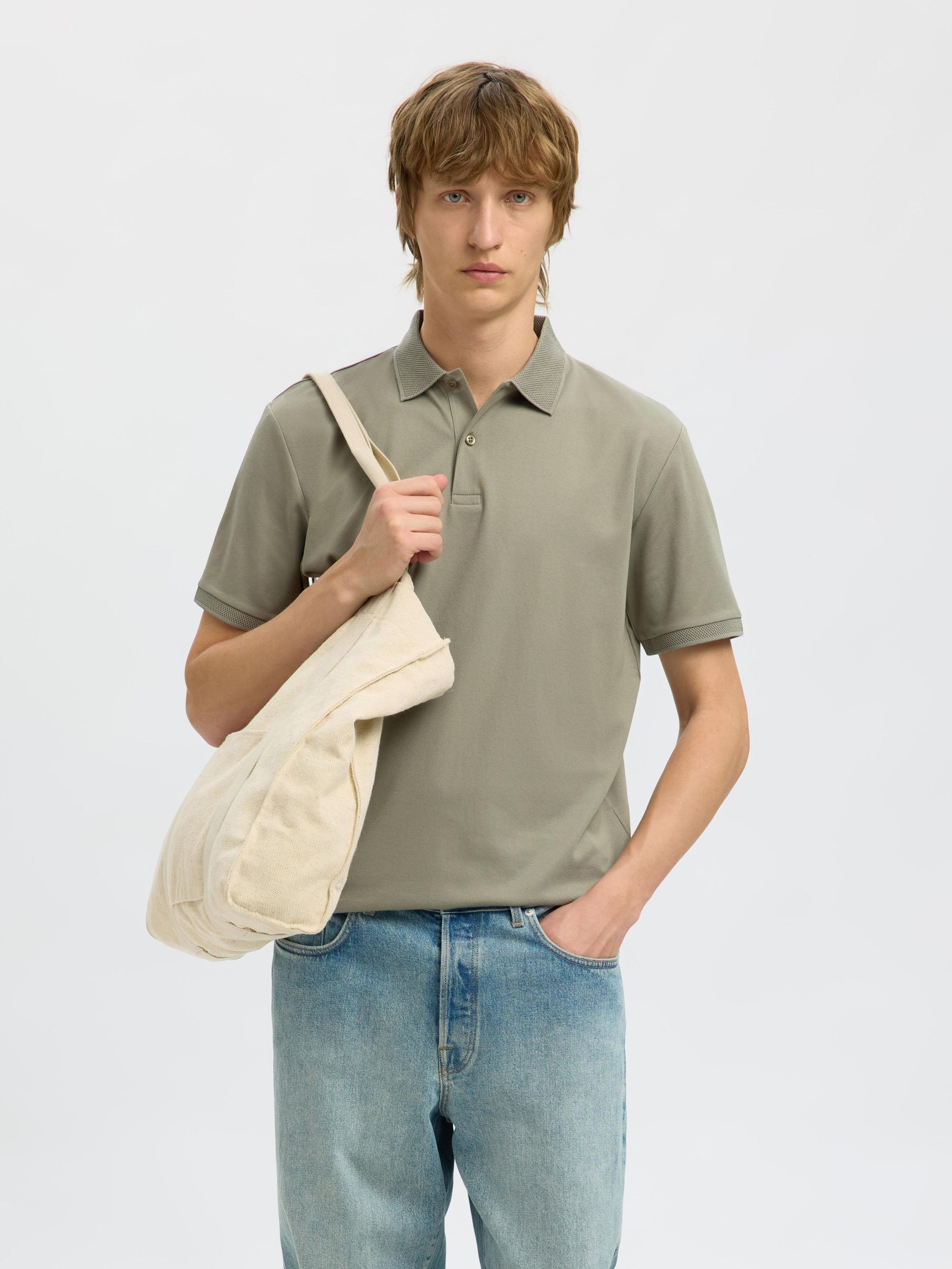 SHORT SLEEVED POLO SHIRT