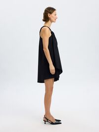 FLETTET ONE-SHOULDER-KJOLE, Black, highres