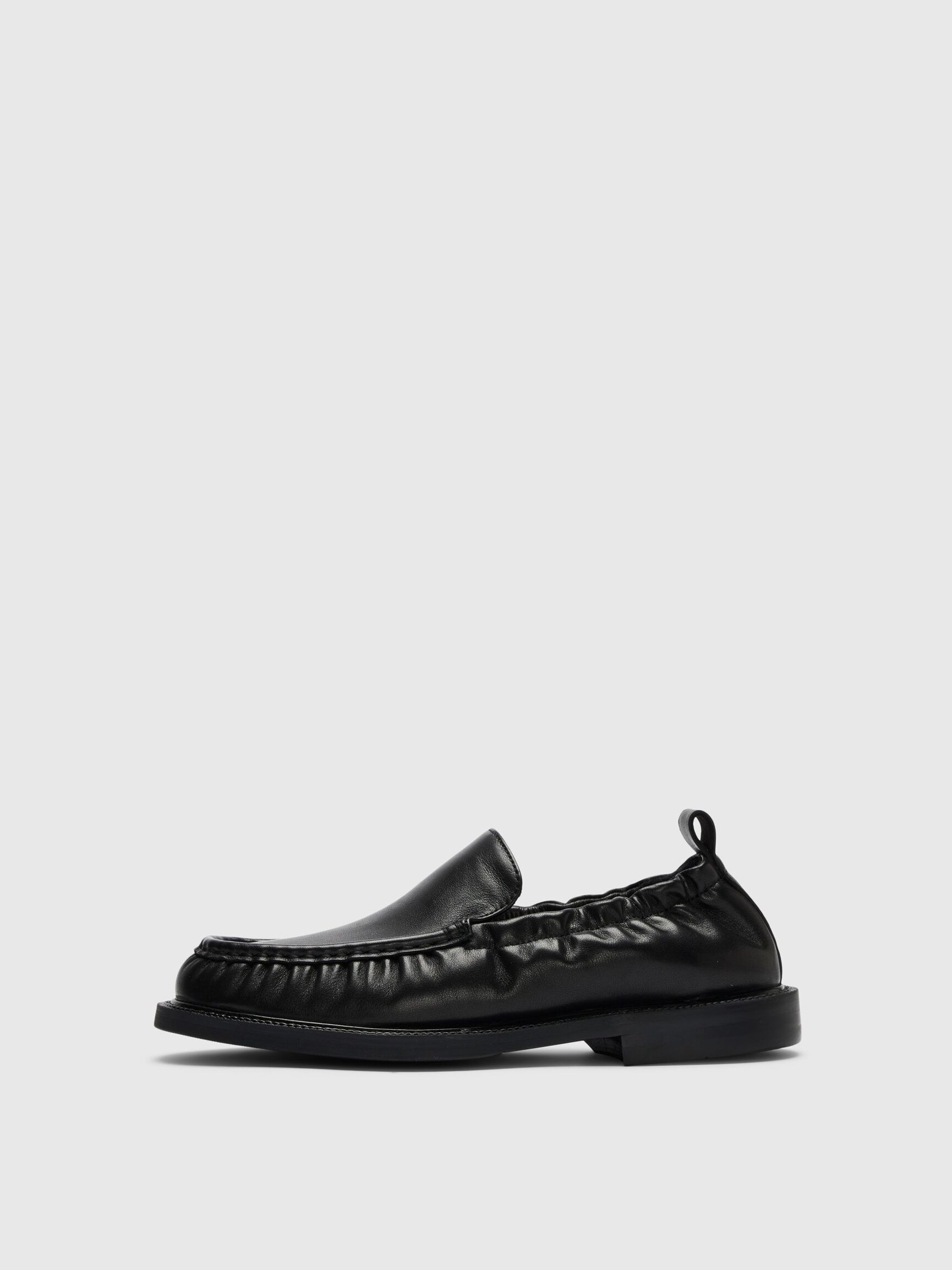 LEATHER LOAFERS