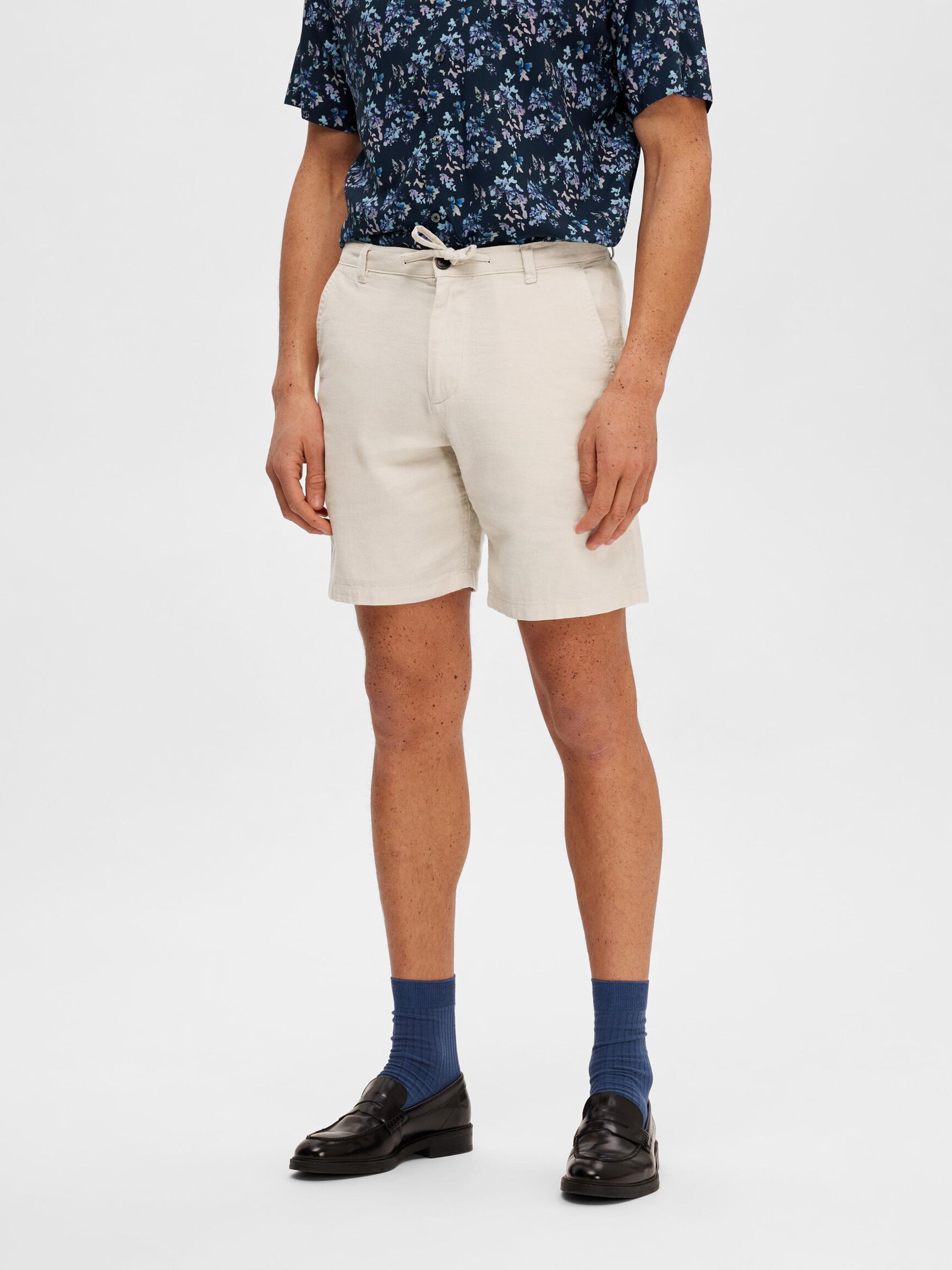 COMFORT FIT SHORTS