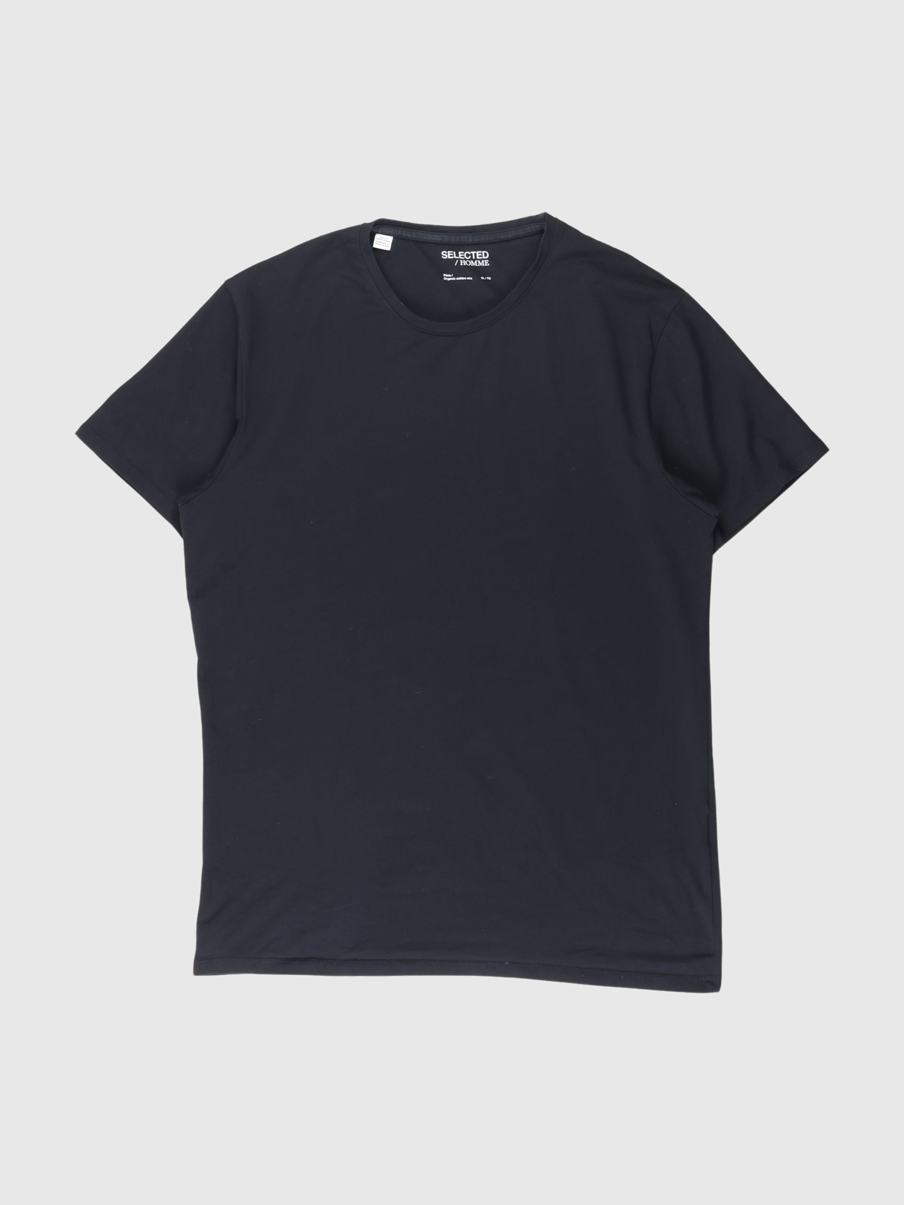 KORTÆRMET AFSLAPPET FIT T-SHIRT