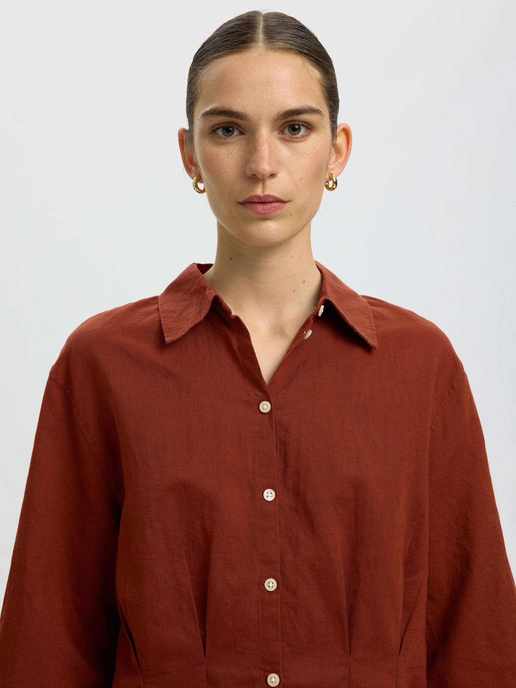 LINEN BLEND SHORT SLEEVED SHIRT