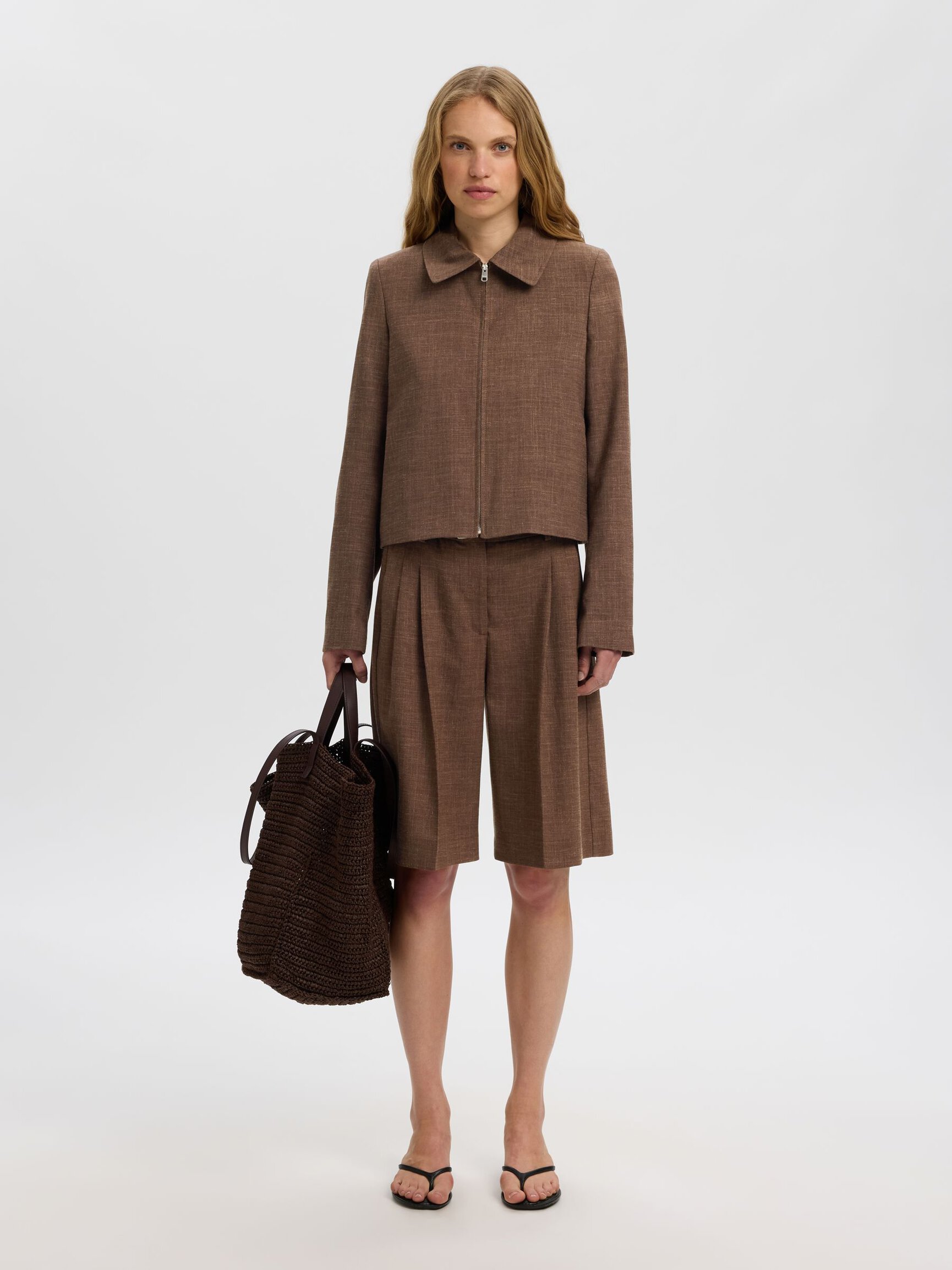 TAILORED SHORT JACKET