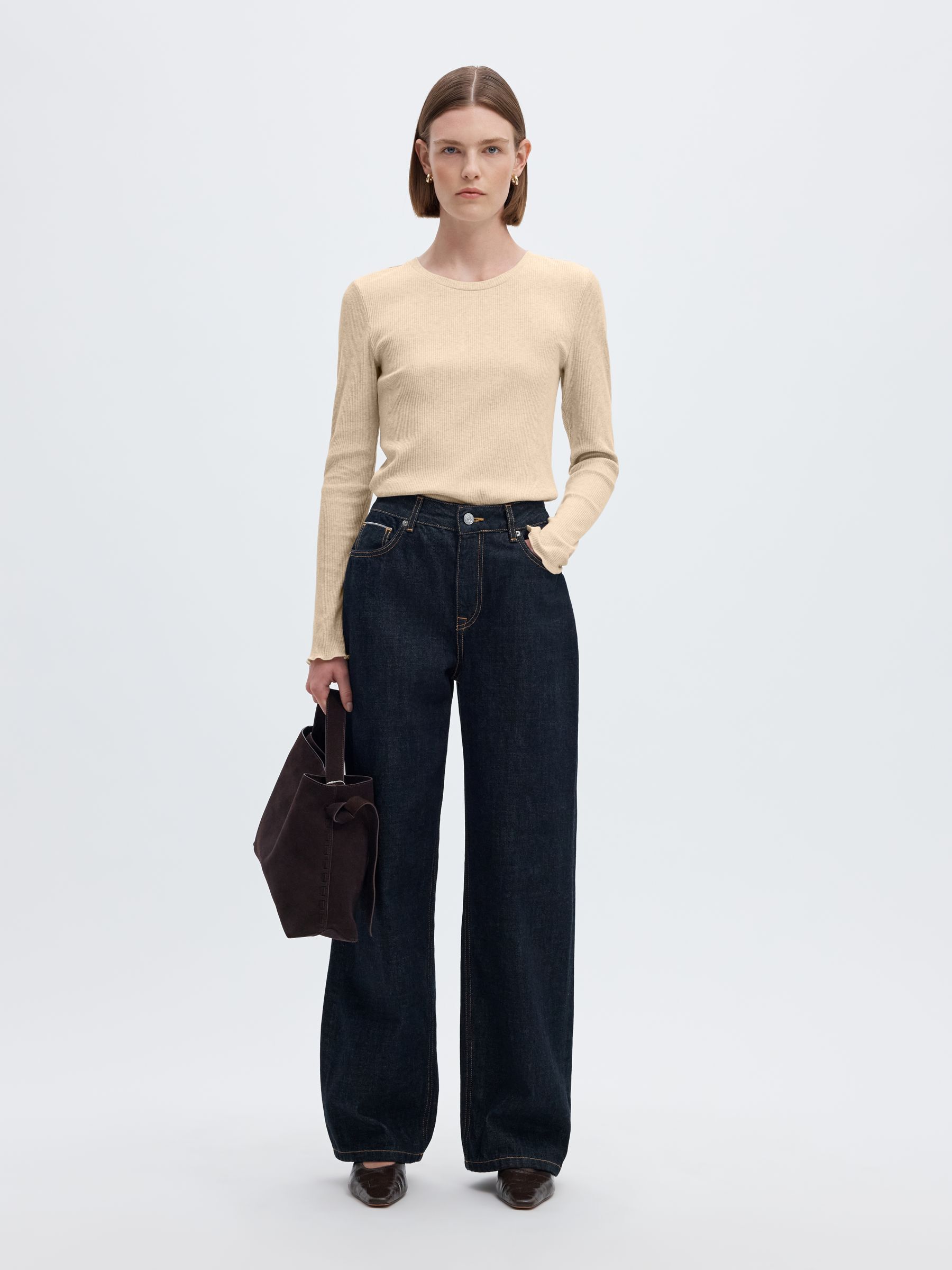 RIBBED LONG SLEEVED TOP