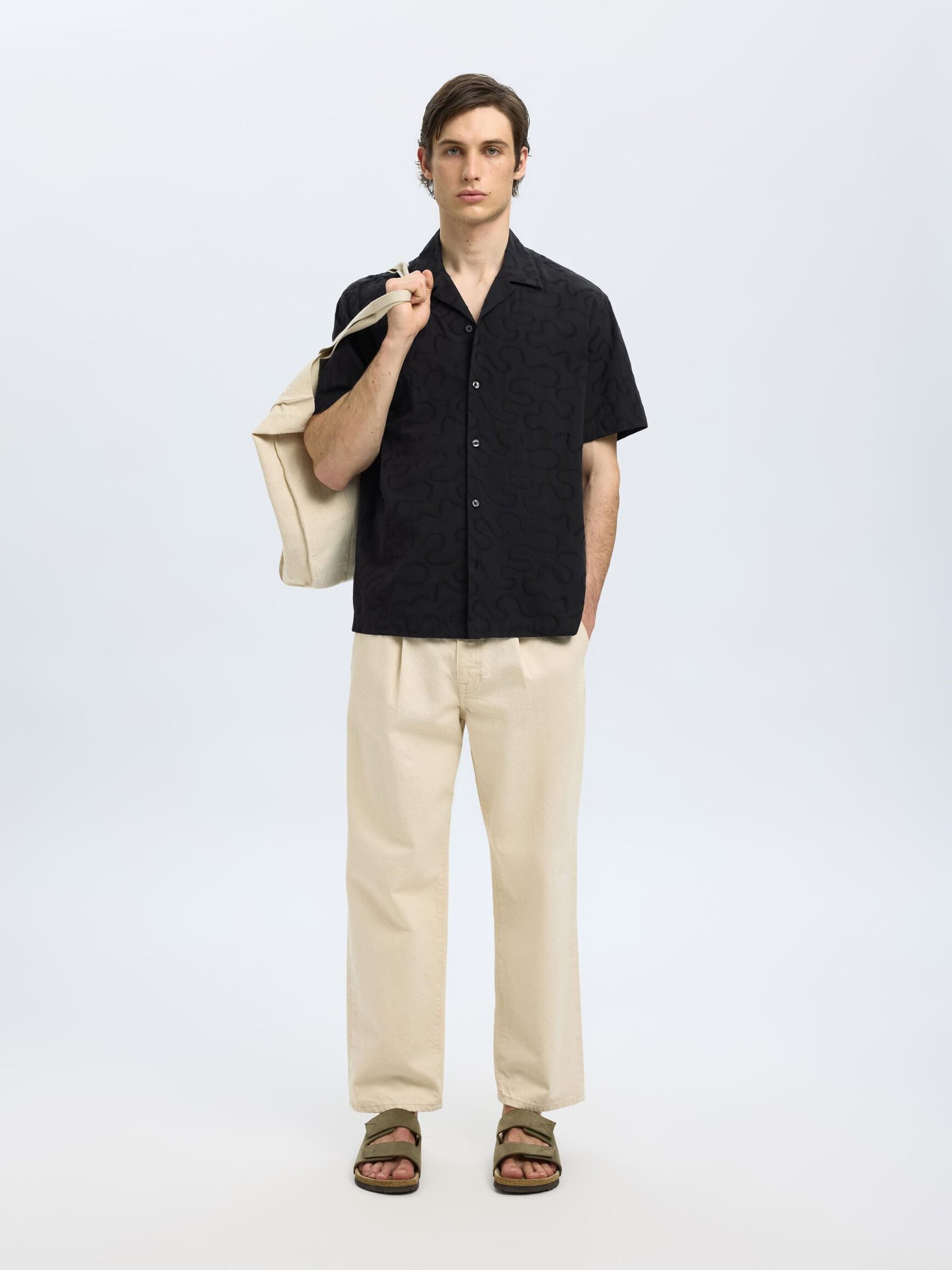 KOSZULA Z KRÓTKIM RĘKAWEM