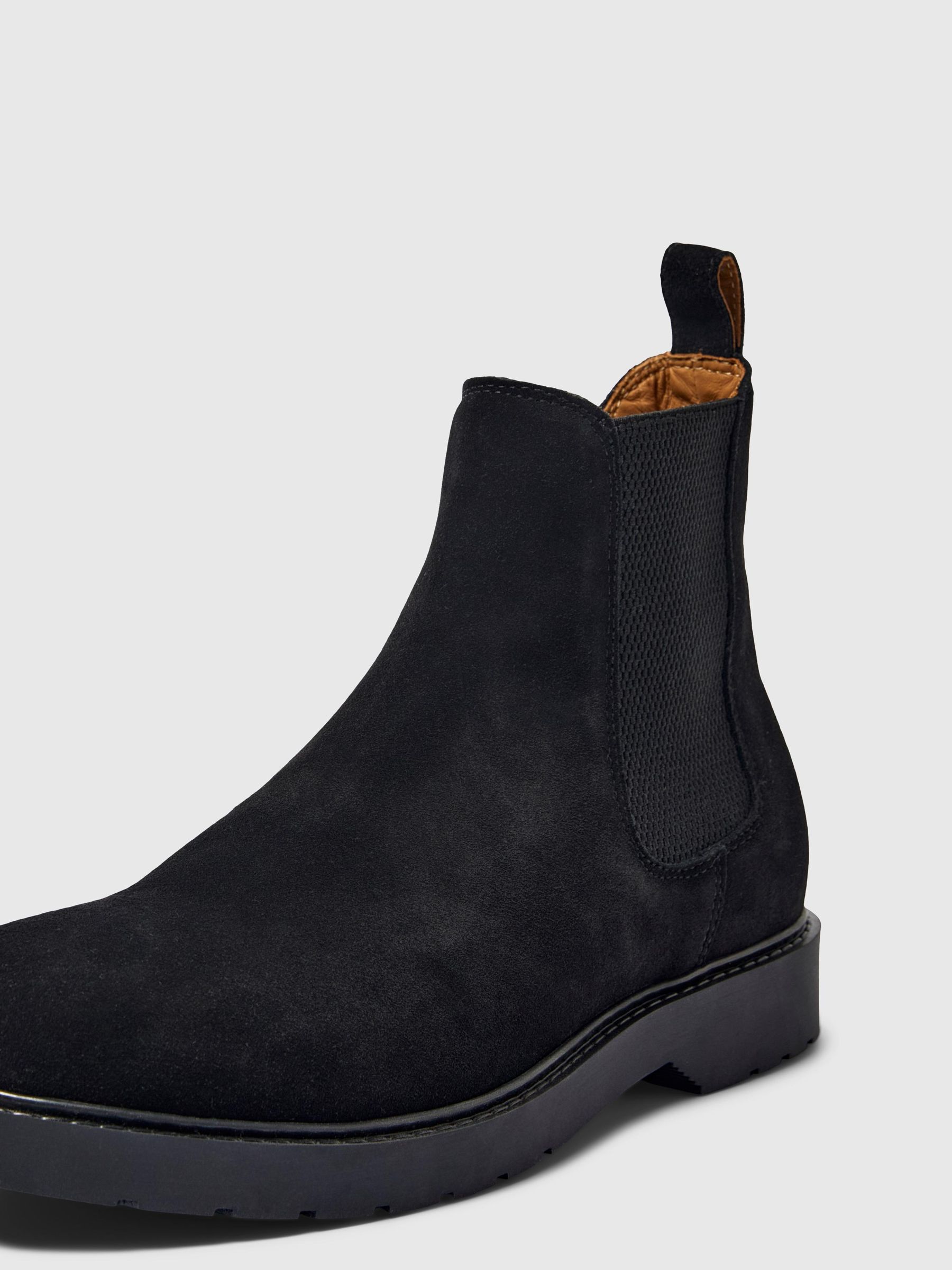 WILDLEDER CHELSEA BOOTS