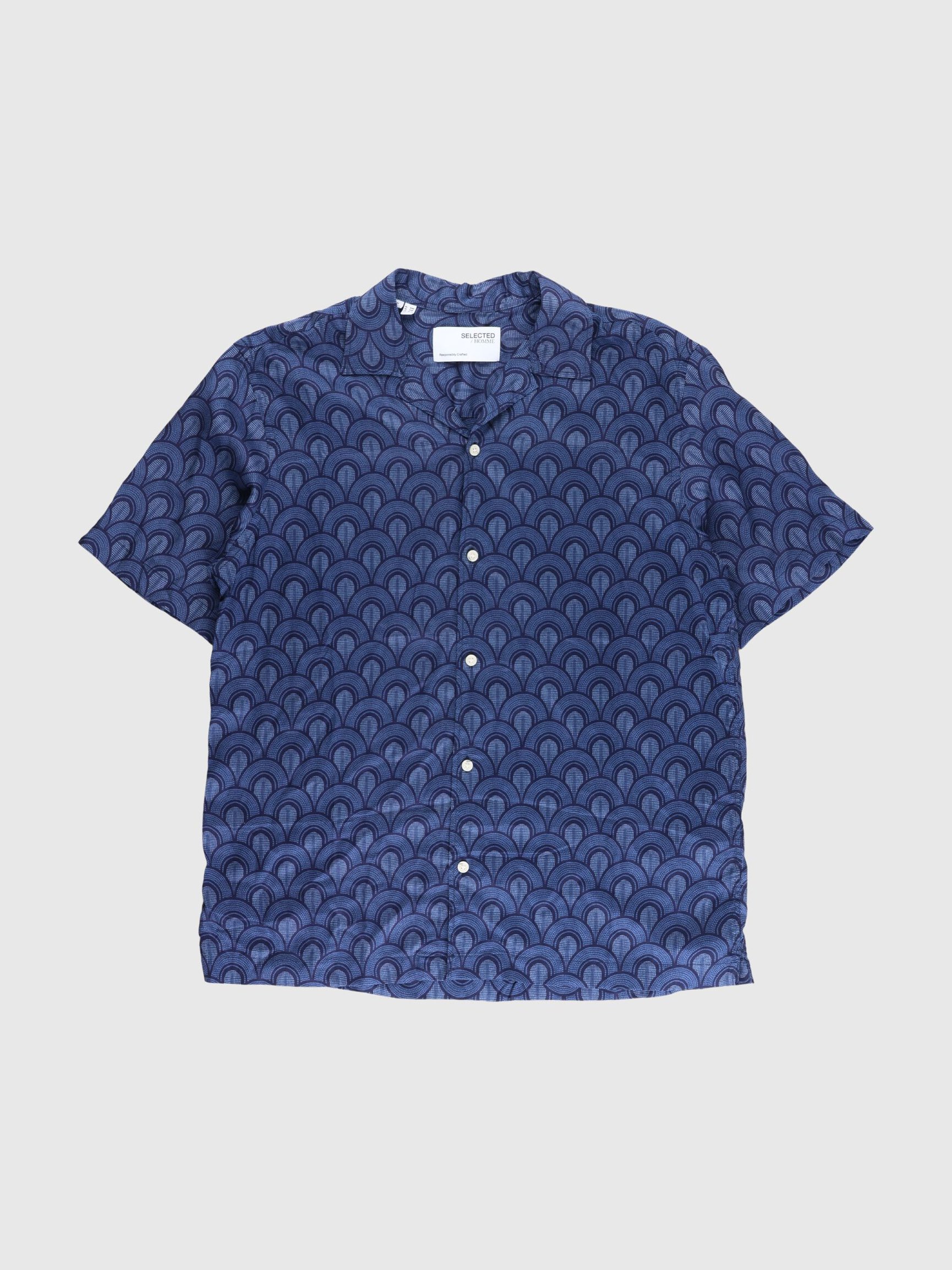 PRINTED SHORT SLEEVED SHIRT