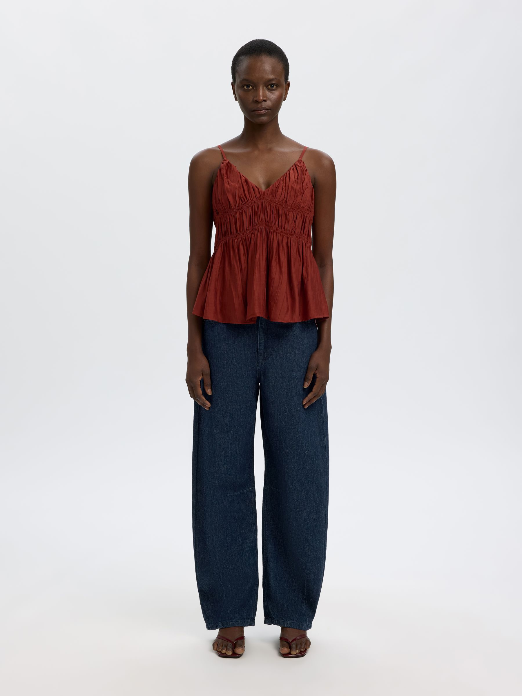 BOMULLSBLANDING LOOSE FIT JEANS