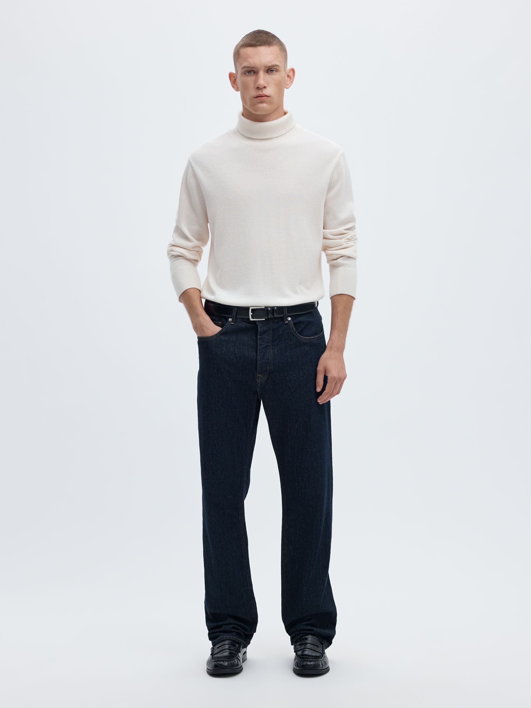 196 STRAIGHT FIT JEANS