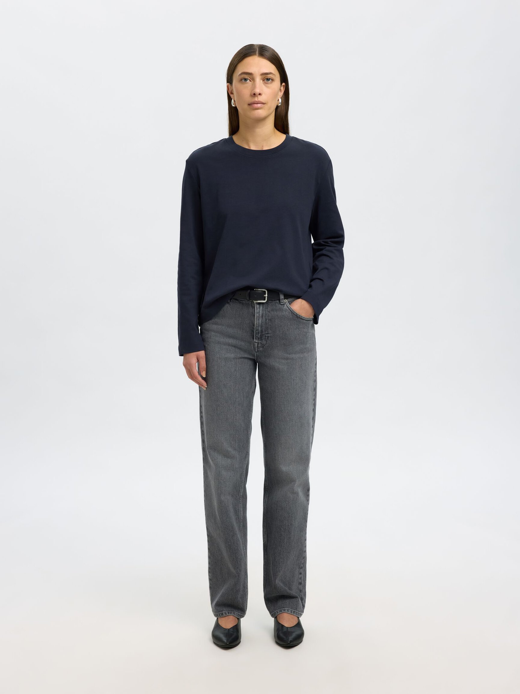 LONG-SLEEVED BOXY T-SHIRT