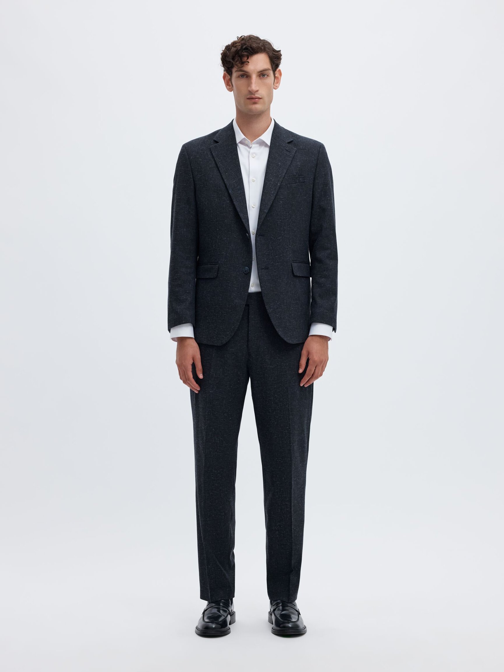 REGULAR FIT ENKELTSPENT BLAZER