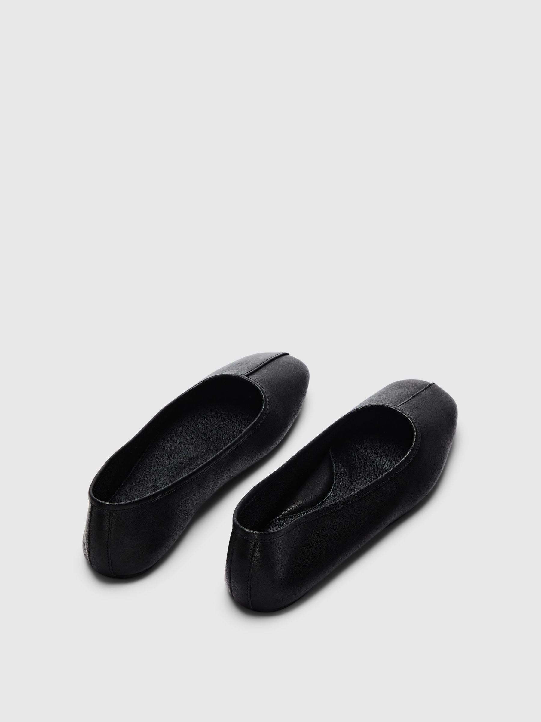 LEATHER BALLET FLATS
