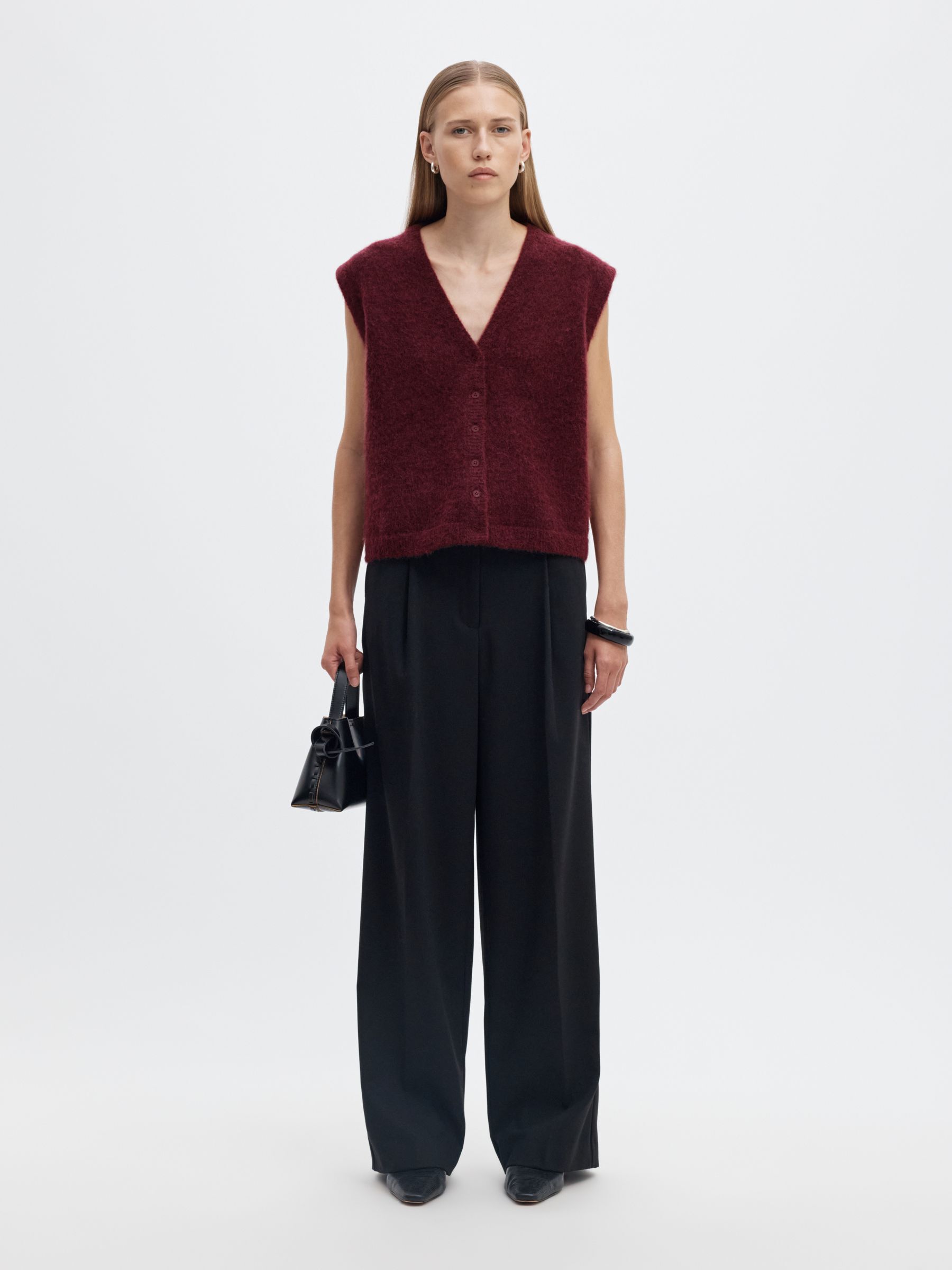 WOOL BLEND KNITTED VEST