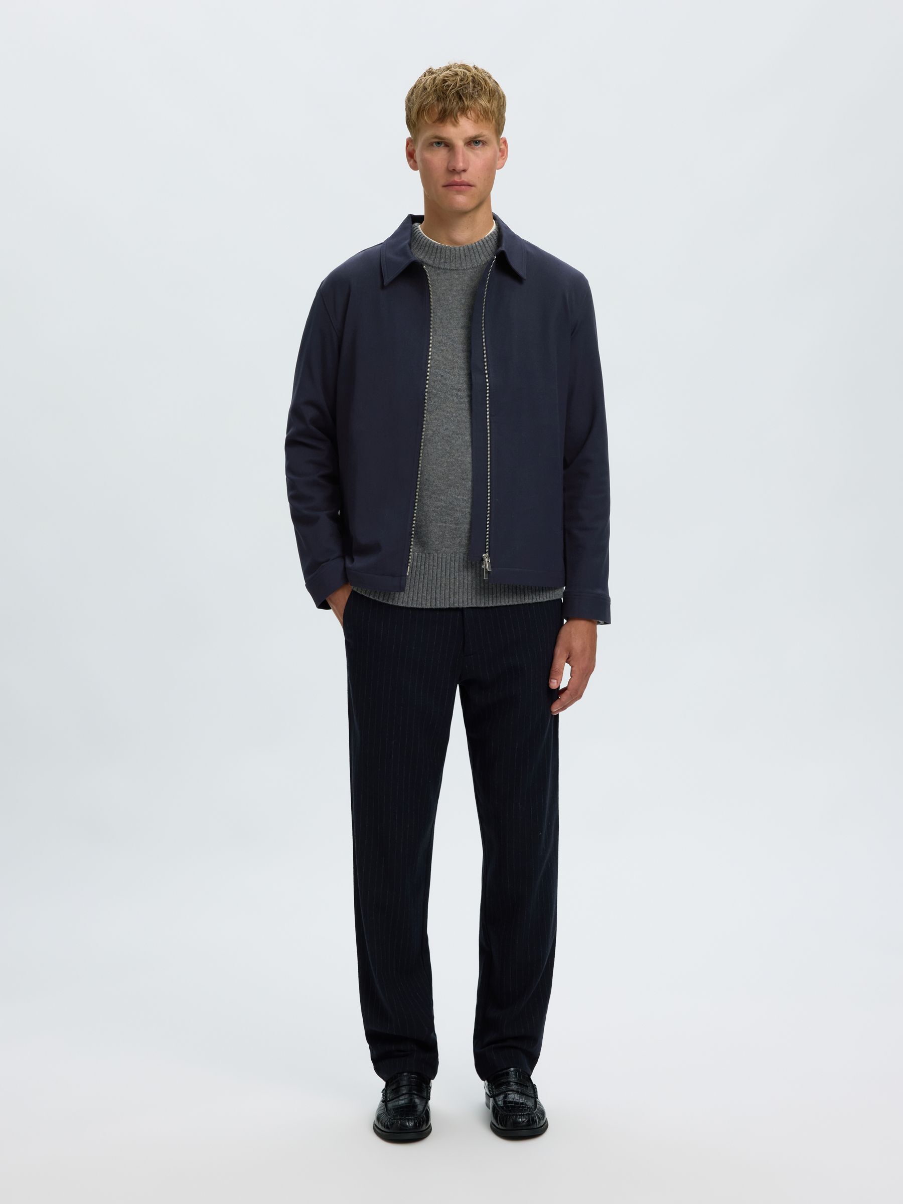 REGULAR FIT JACKET
