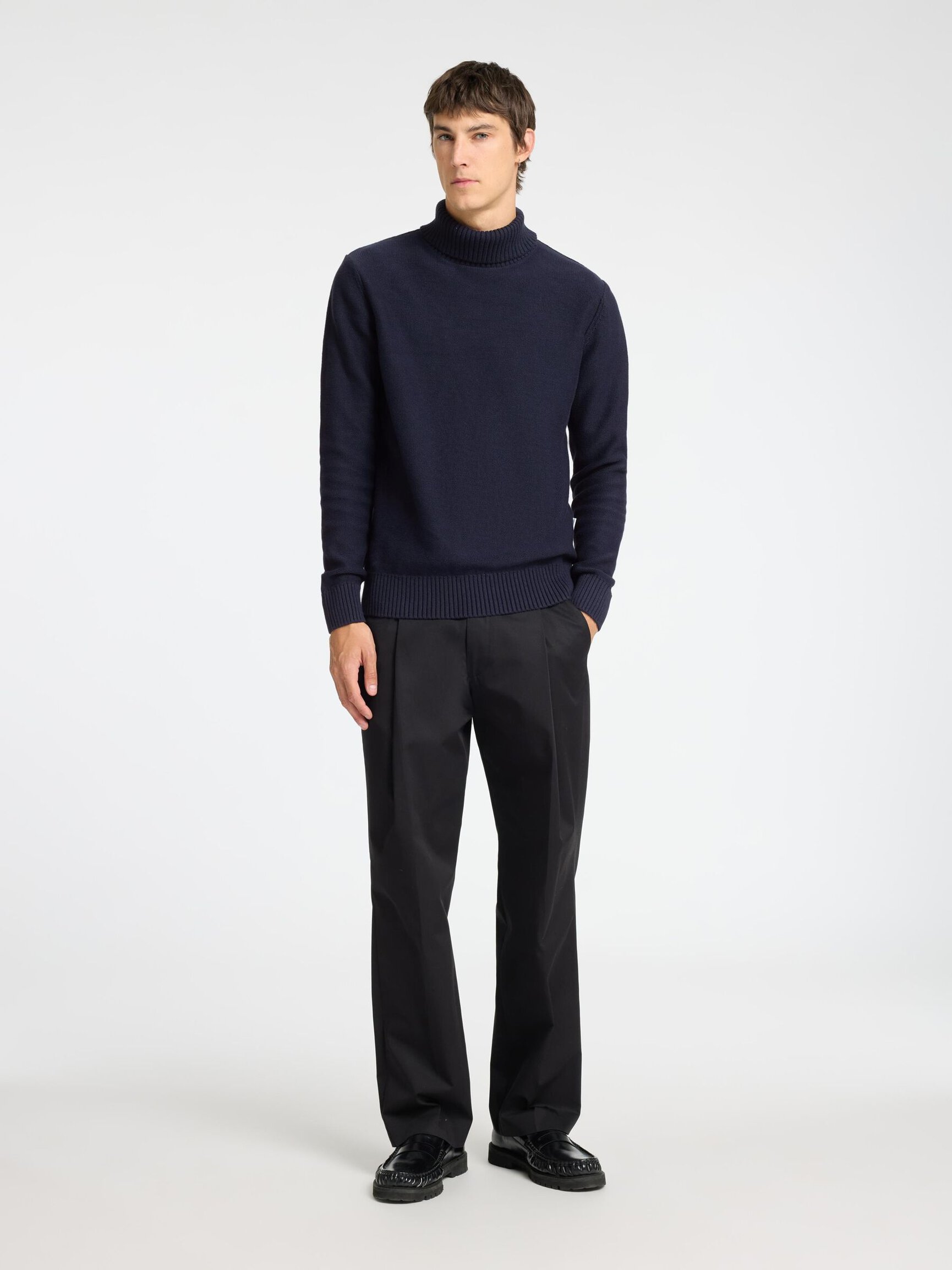 ROLL NECK JUMPER