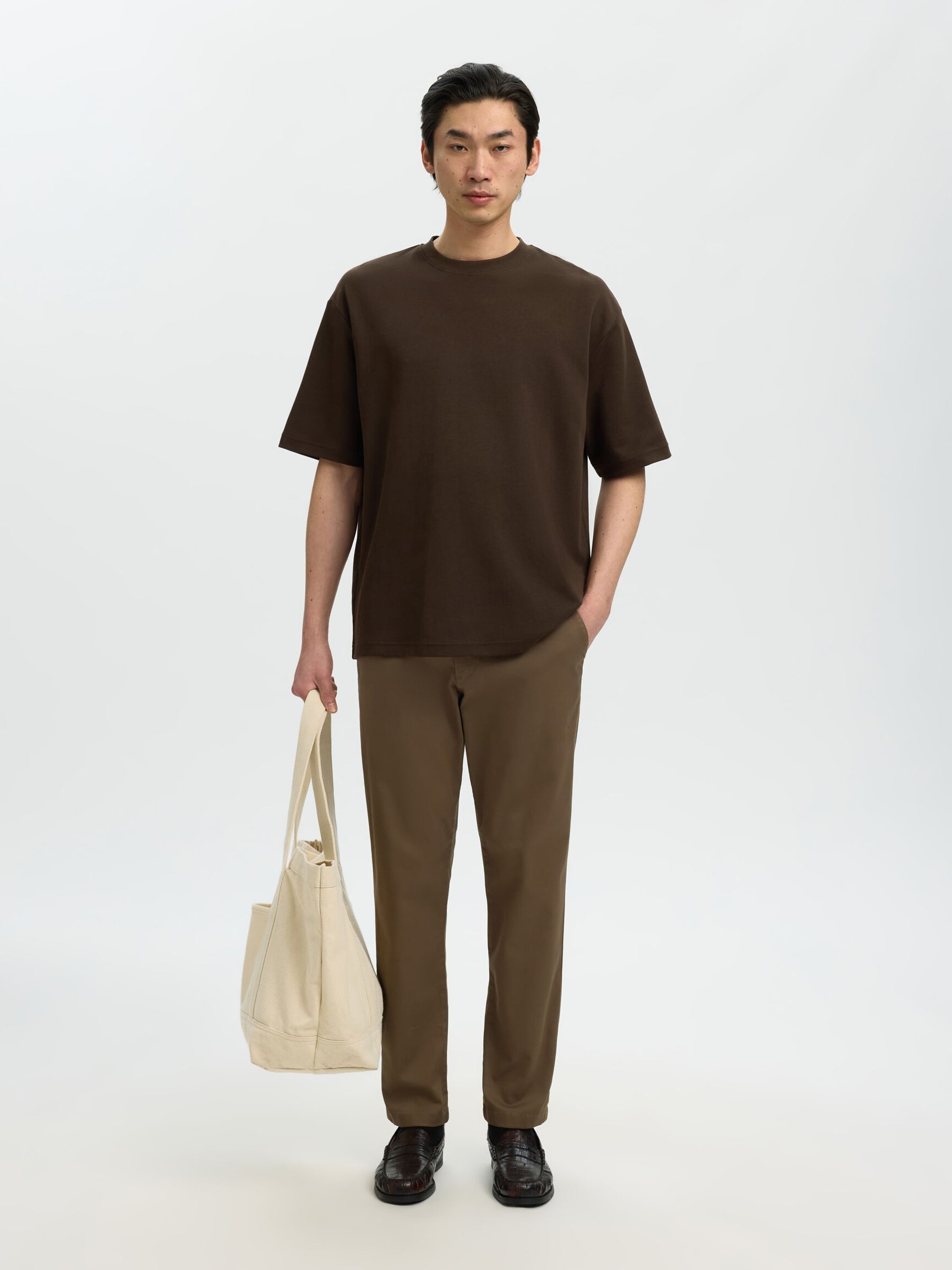 LOOSE FIT T-SHIRT