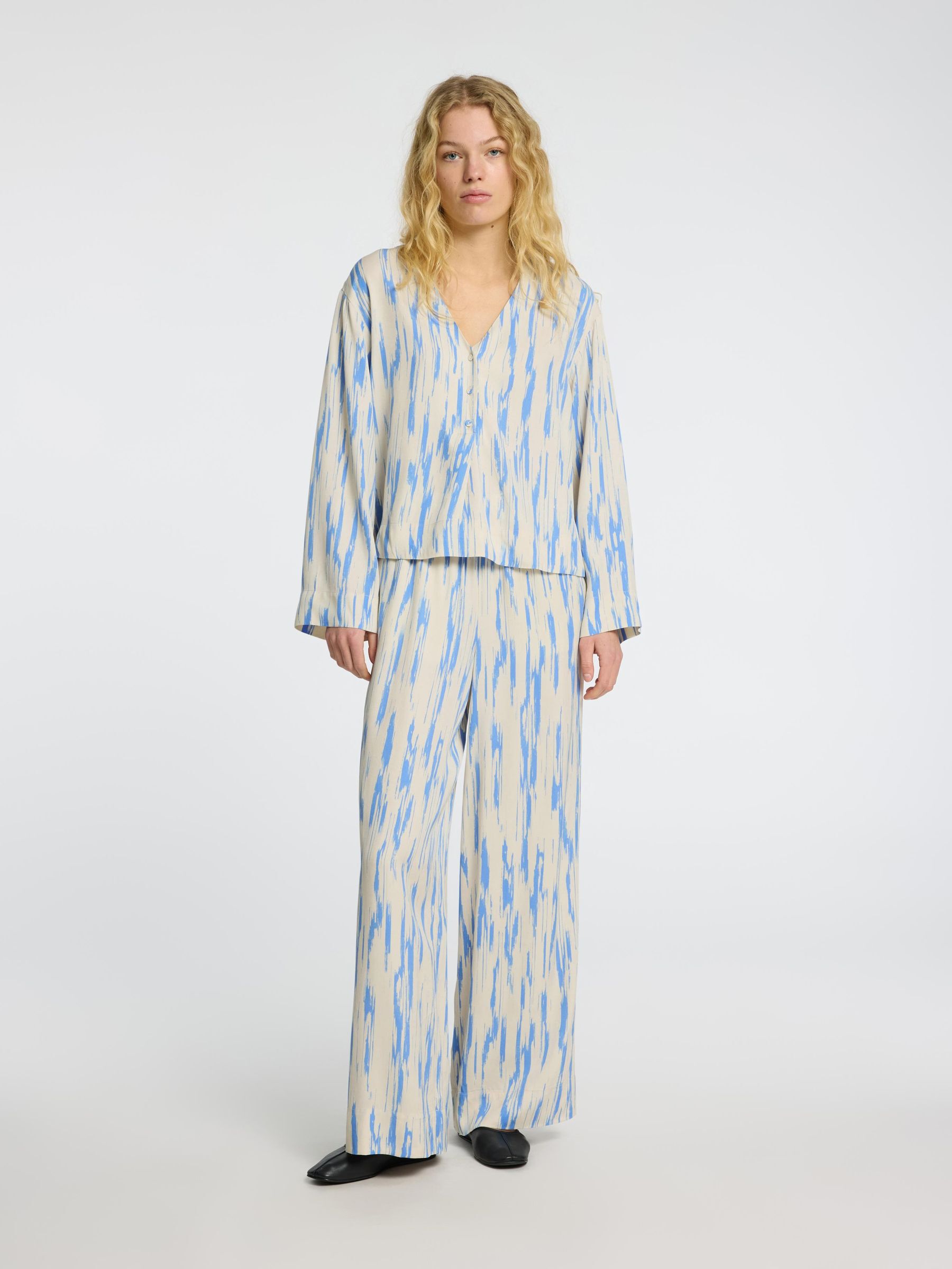 PRINTED VISCOSE  LONG SLEEVED TOP