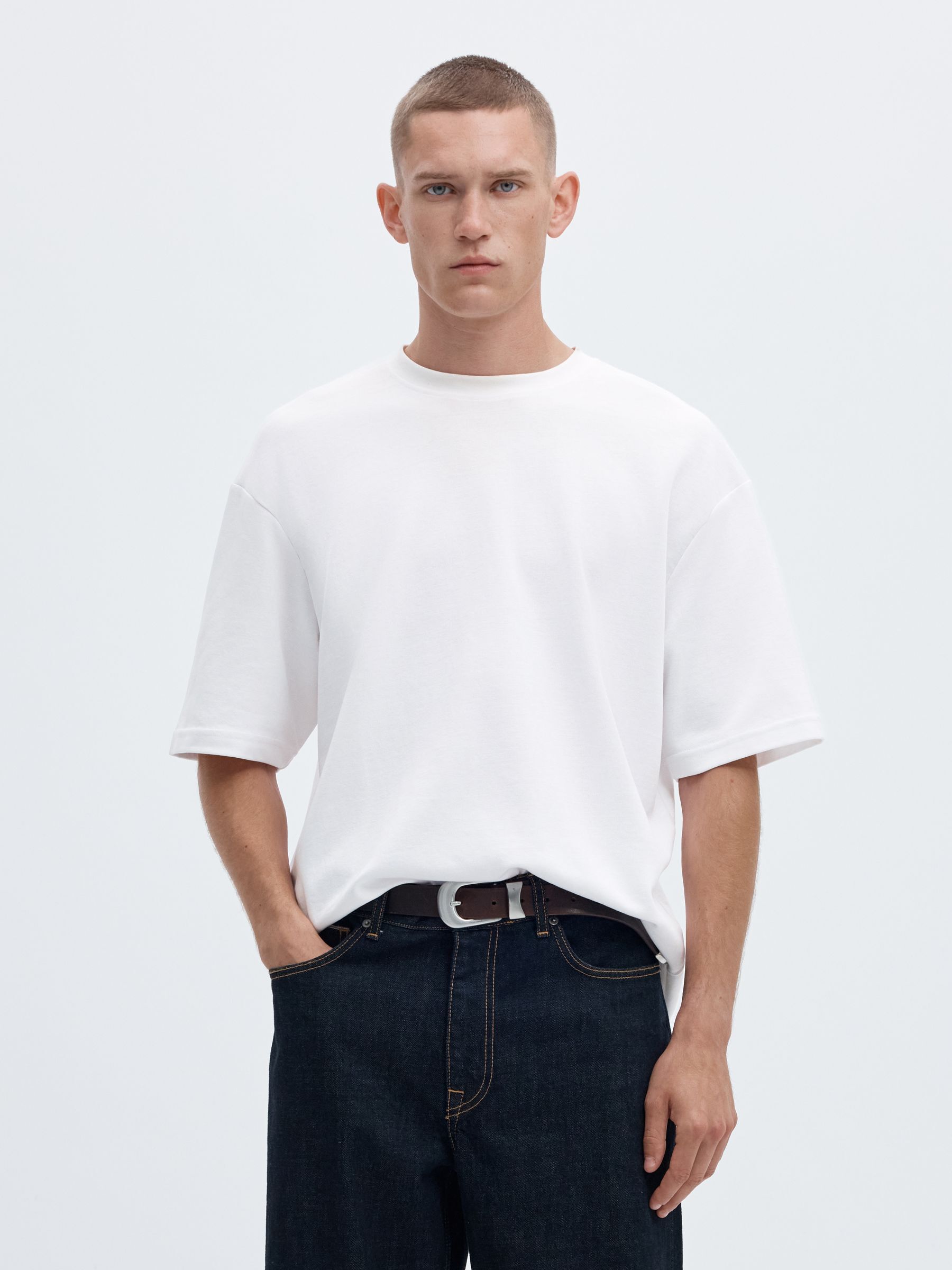 LOOSE FIT T-SHIRT