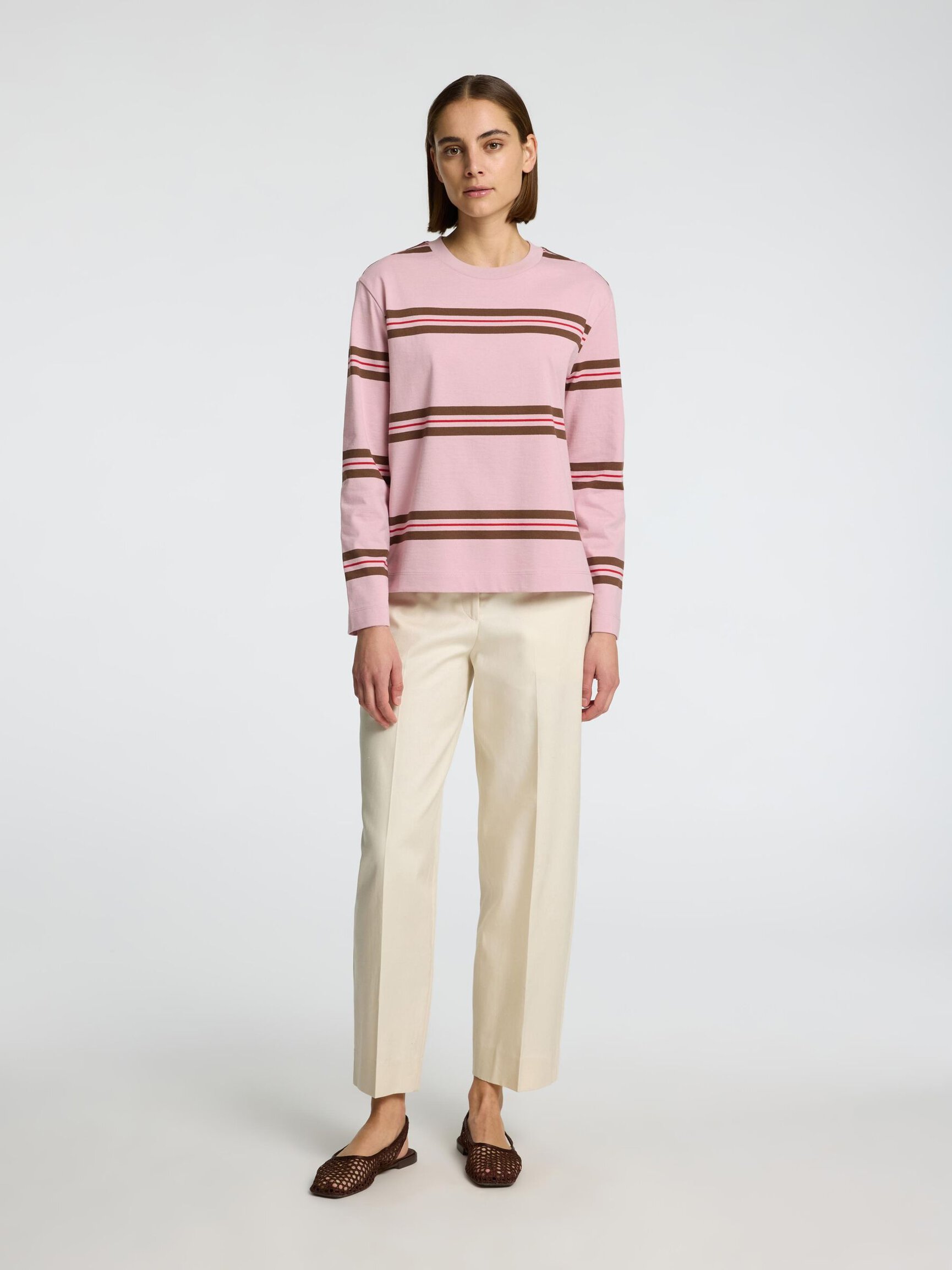 BOXY FIT LONG-SLEEVED T-SHIRT