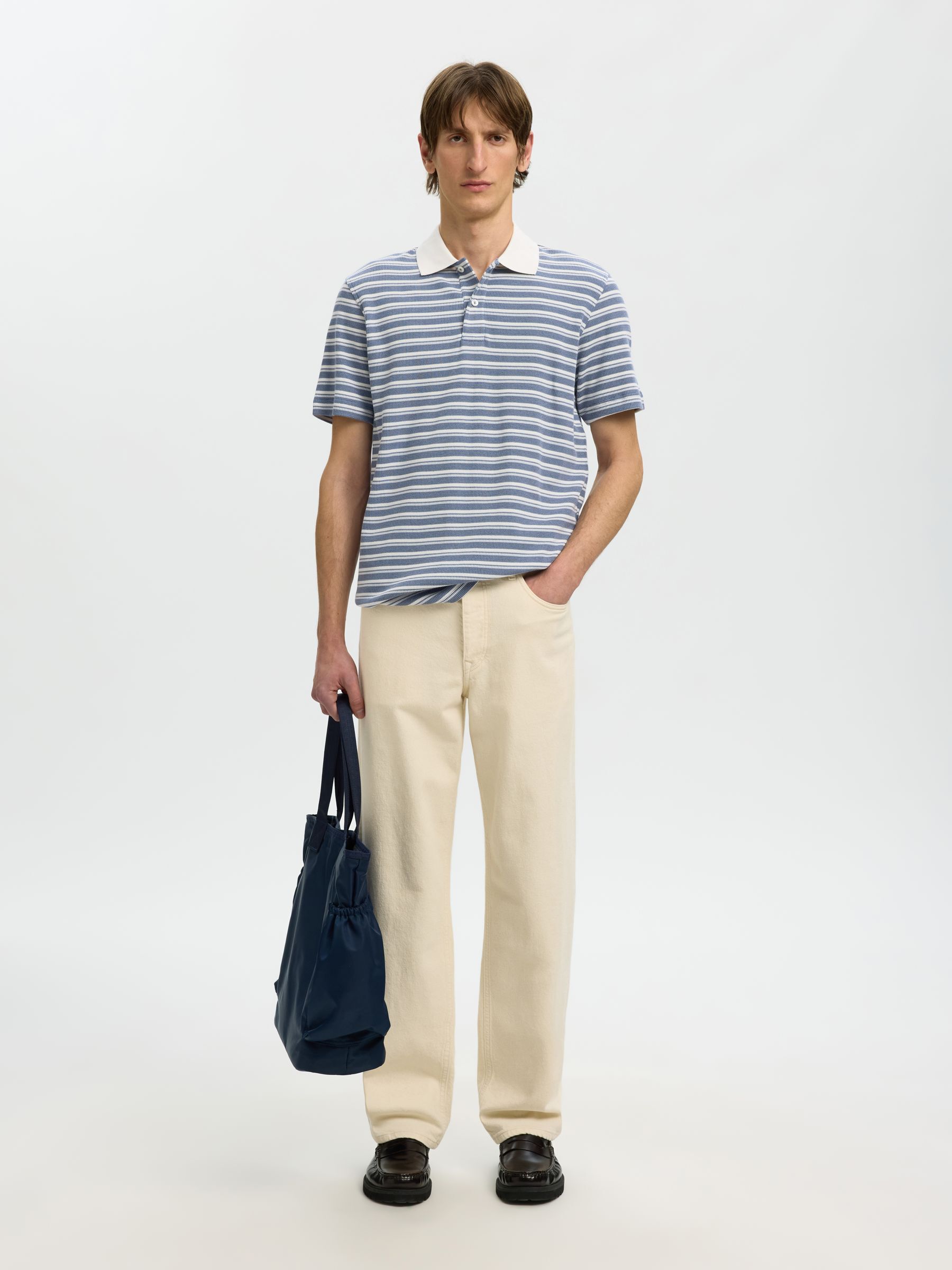 SHORT SLEEVED T-SHIRT
