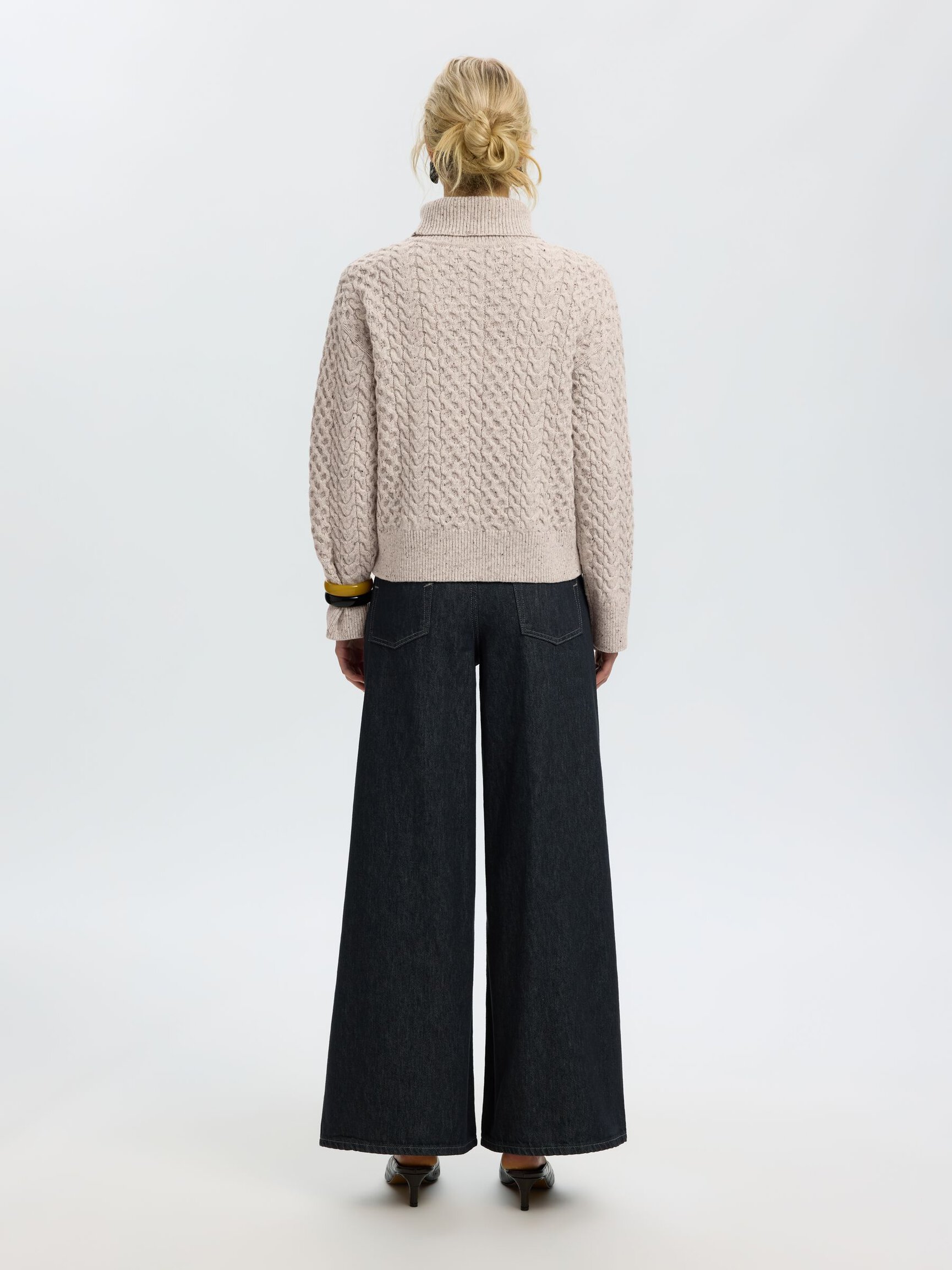 CABLE KNIT TURTLENECK