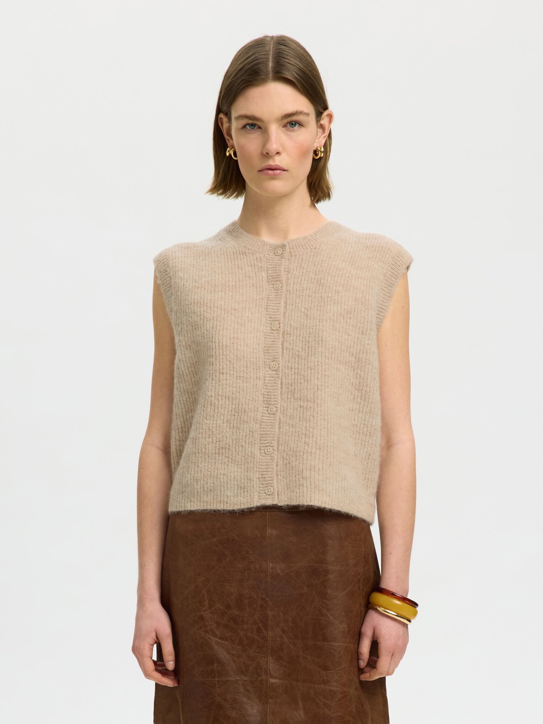WOOL BLEND KNITTED VEST