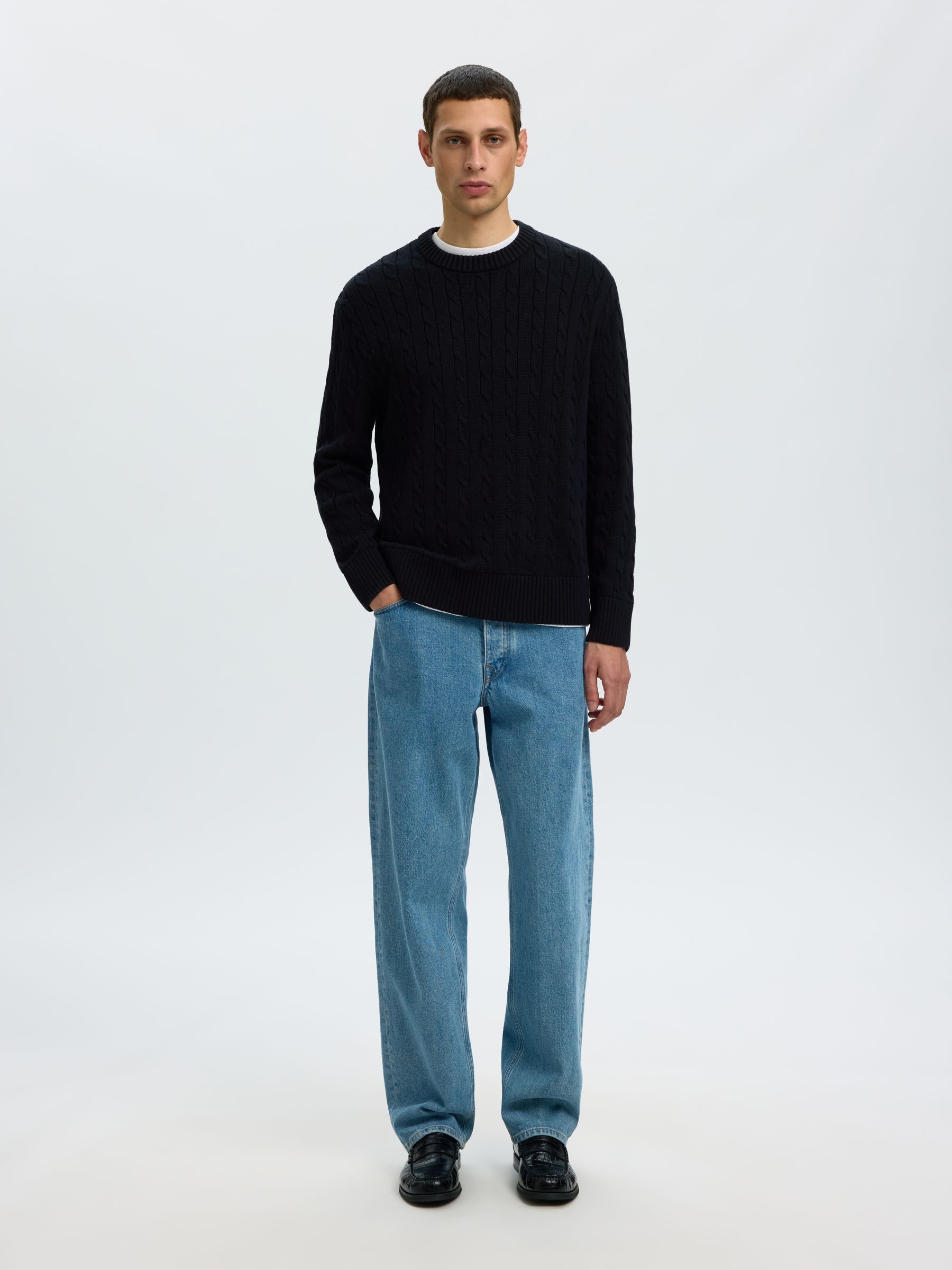CABLE KNIT PULLOVER