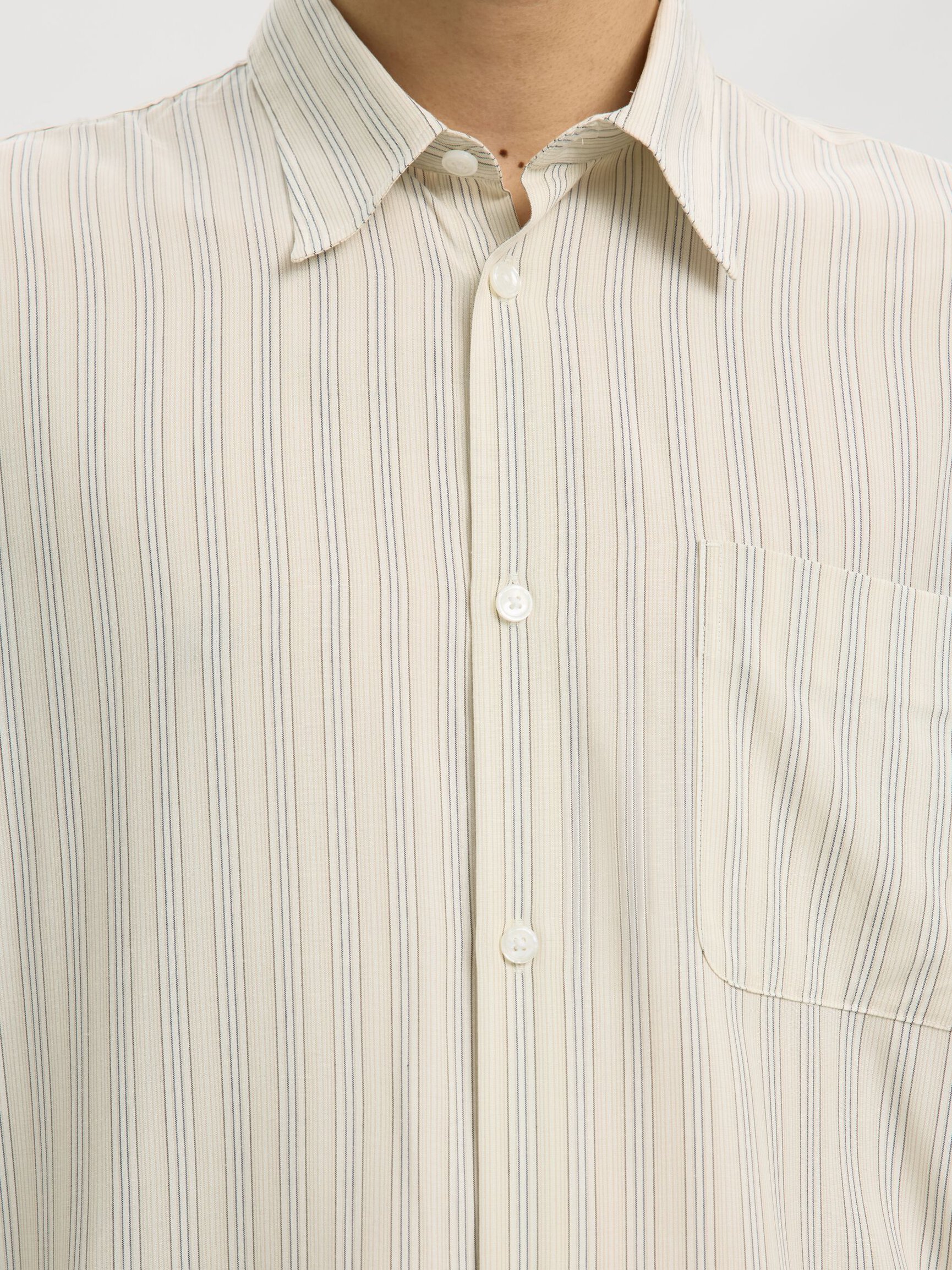 RELAXED FIT LONG SLEEVED SHIRT