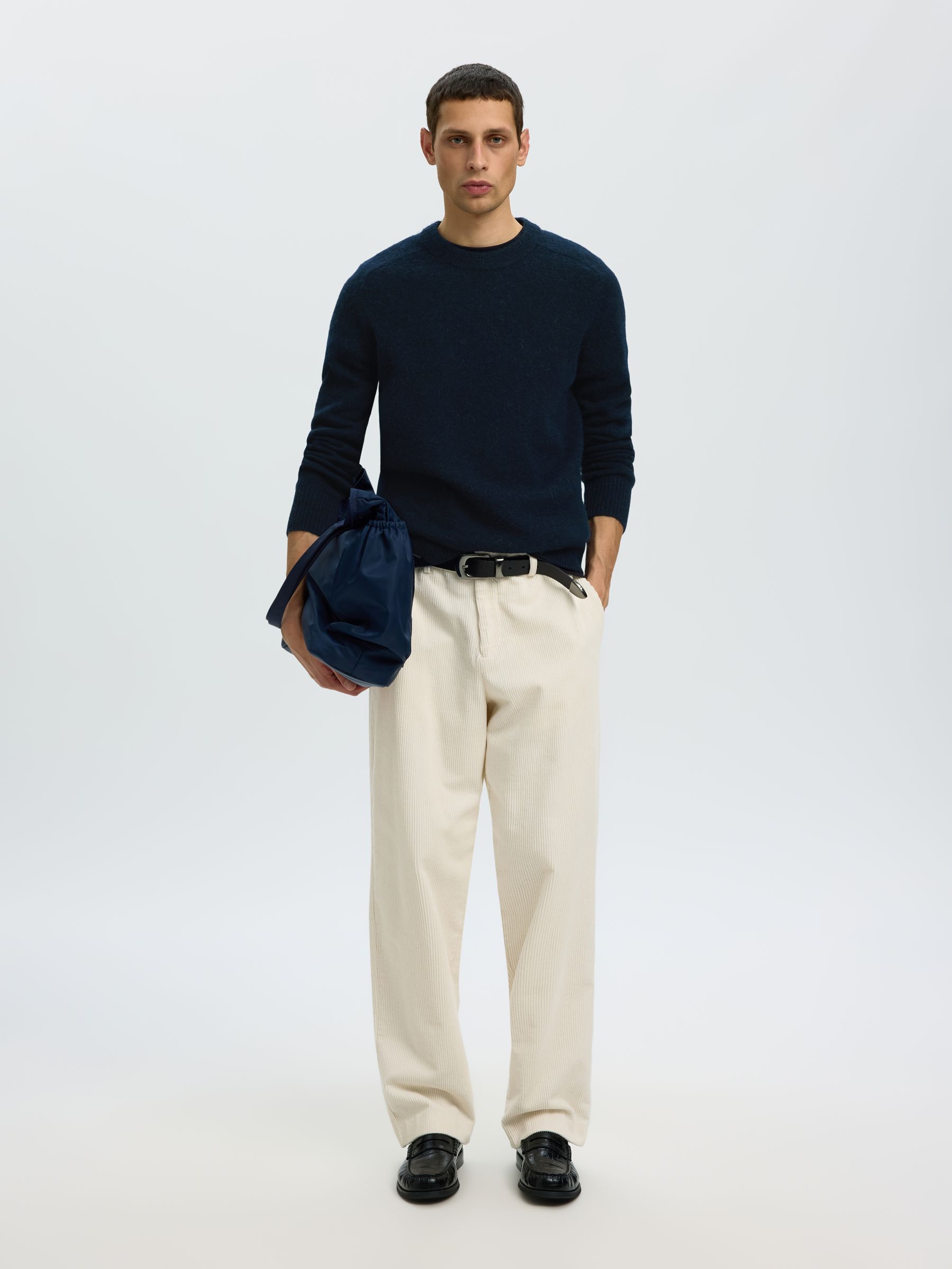 LONG-SLEEVED KNITTED JUMPER