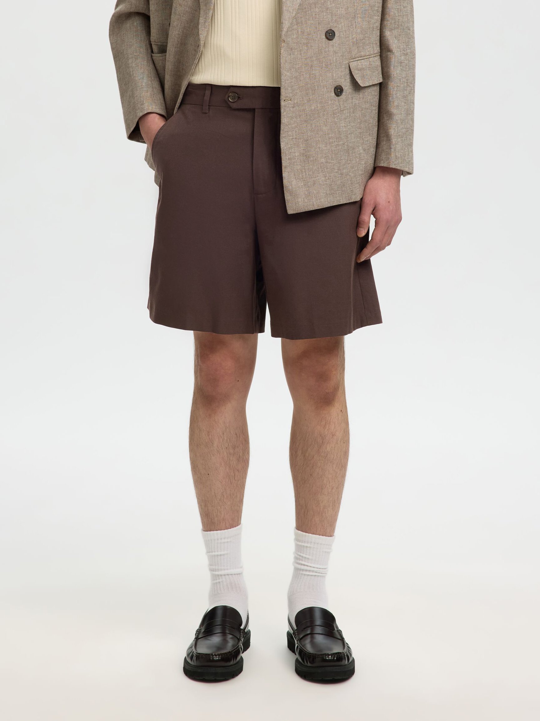 REGULAR FIT SHORTS