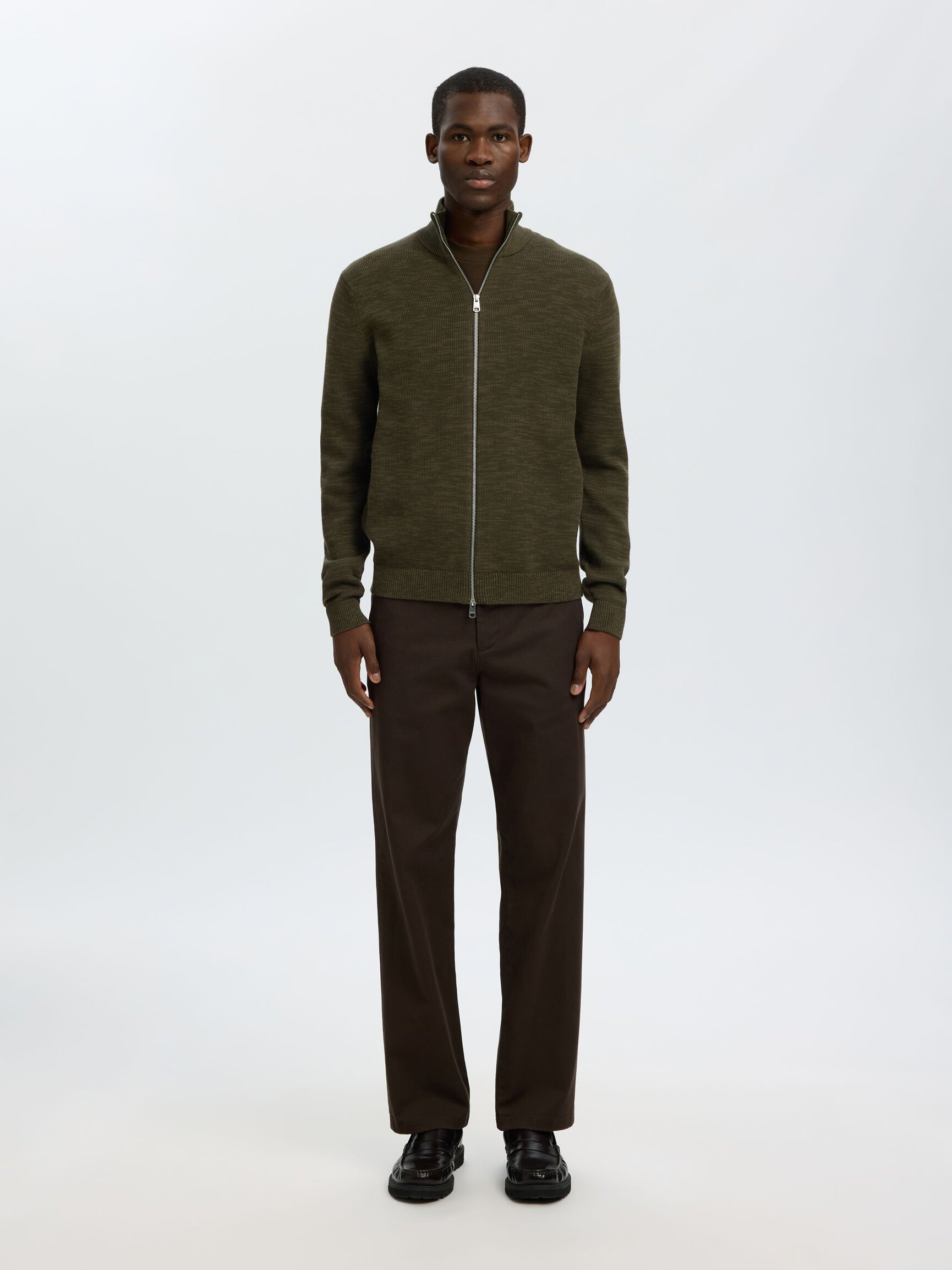 ZIPPED HIGH NECK PULLOVER